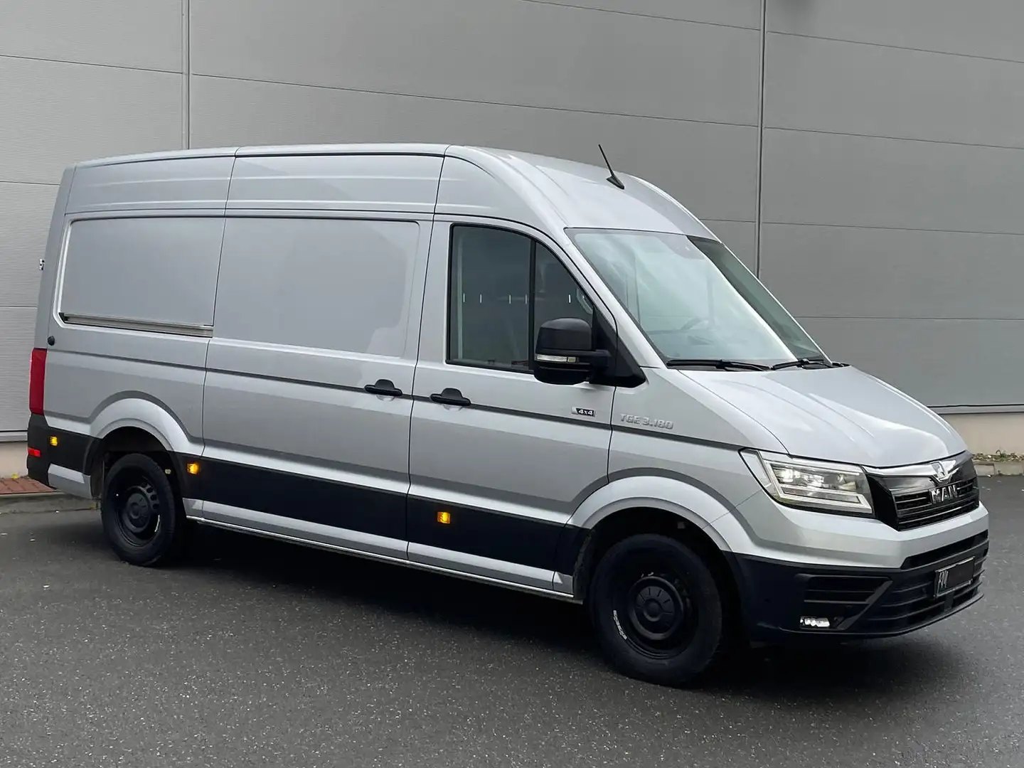 MAN TGE 3.180 L3H3 Kasten 4x4 DIFF NAV ACC STANDH Срібний - 2