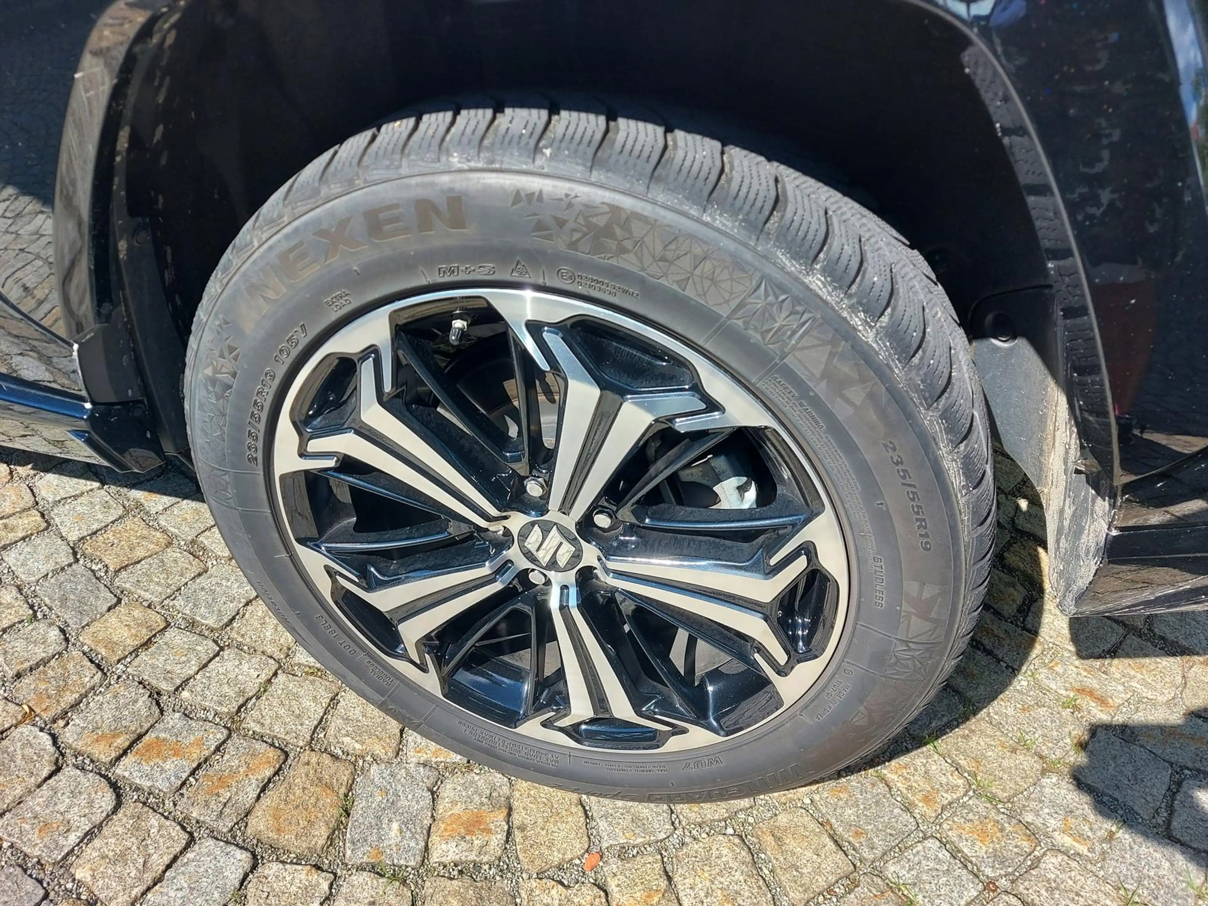 Suzuki Across 2.5 16V 2.5 Plug-In Hybrid Comfort+ E-Four — photo 9