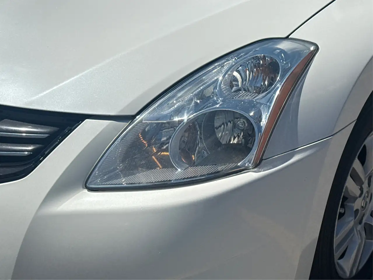Nissan Altima fotografie Nissan Altima