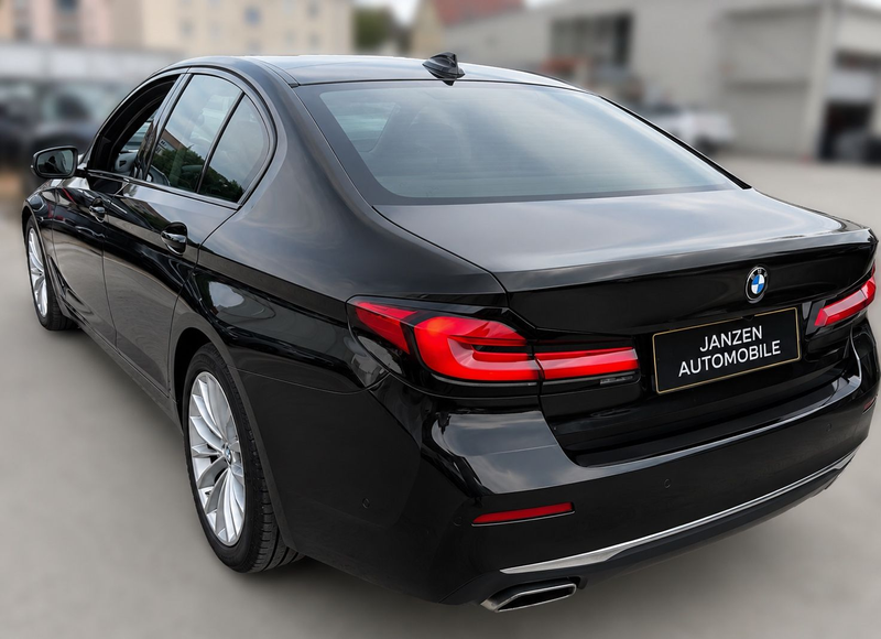 BMW 530 Limousine Mild-Hybrid xDrive Luxury Line — photo 4