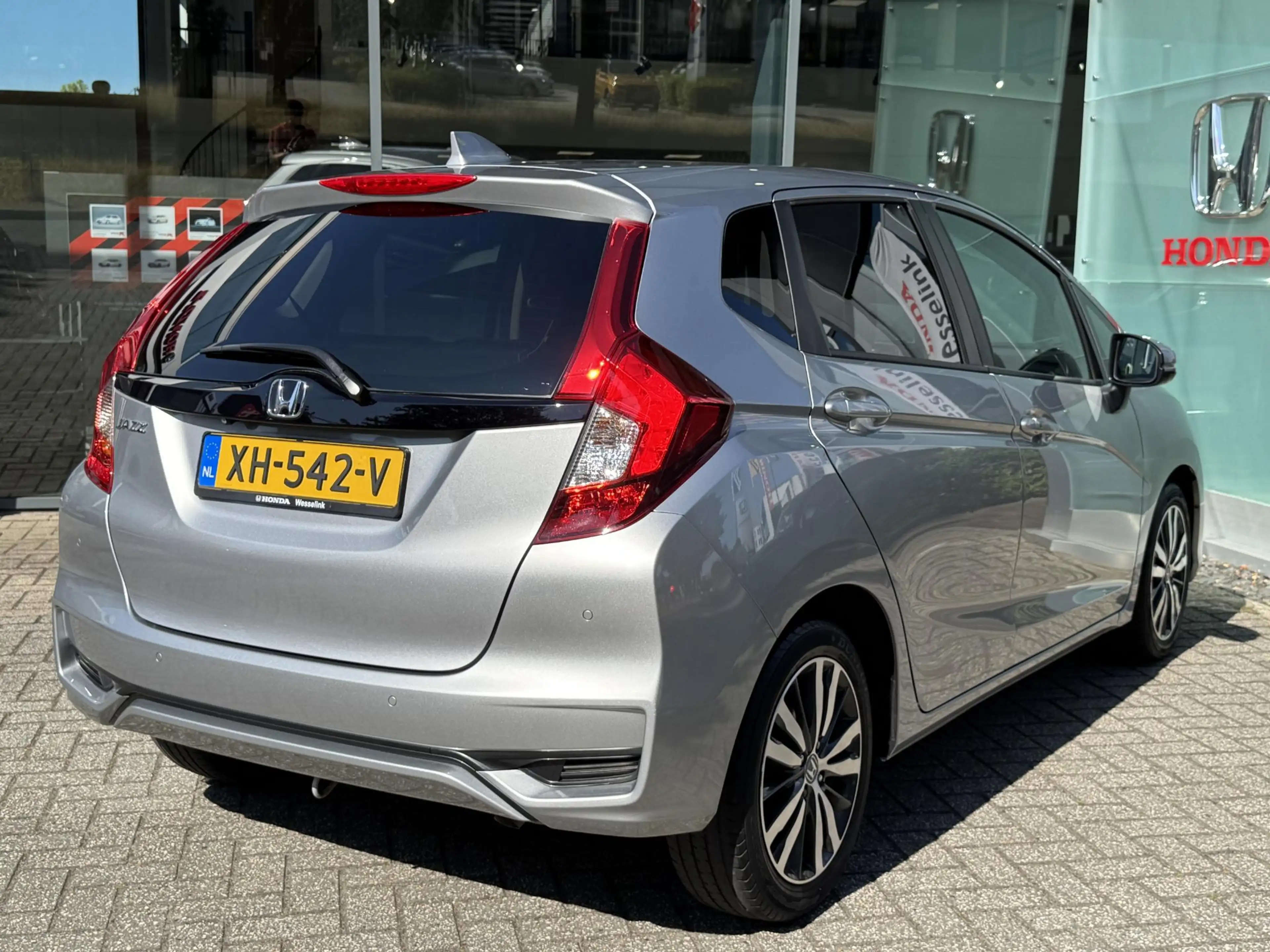 Honda Jazz 1.3 i-VTEC Elegance — photo 2