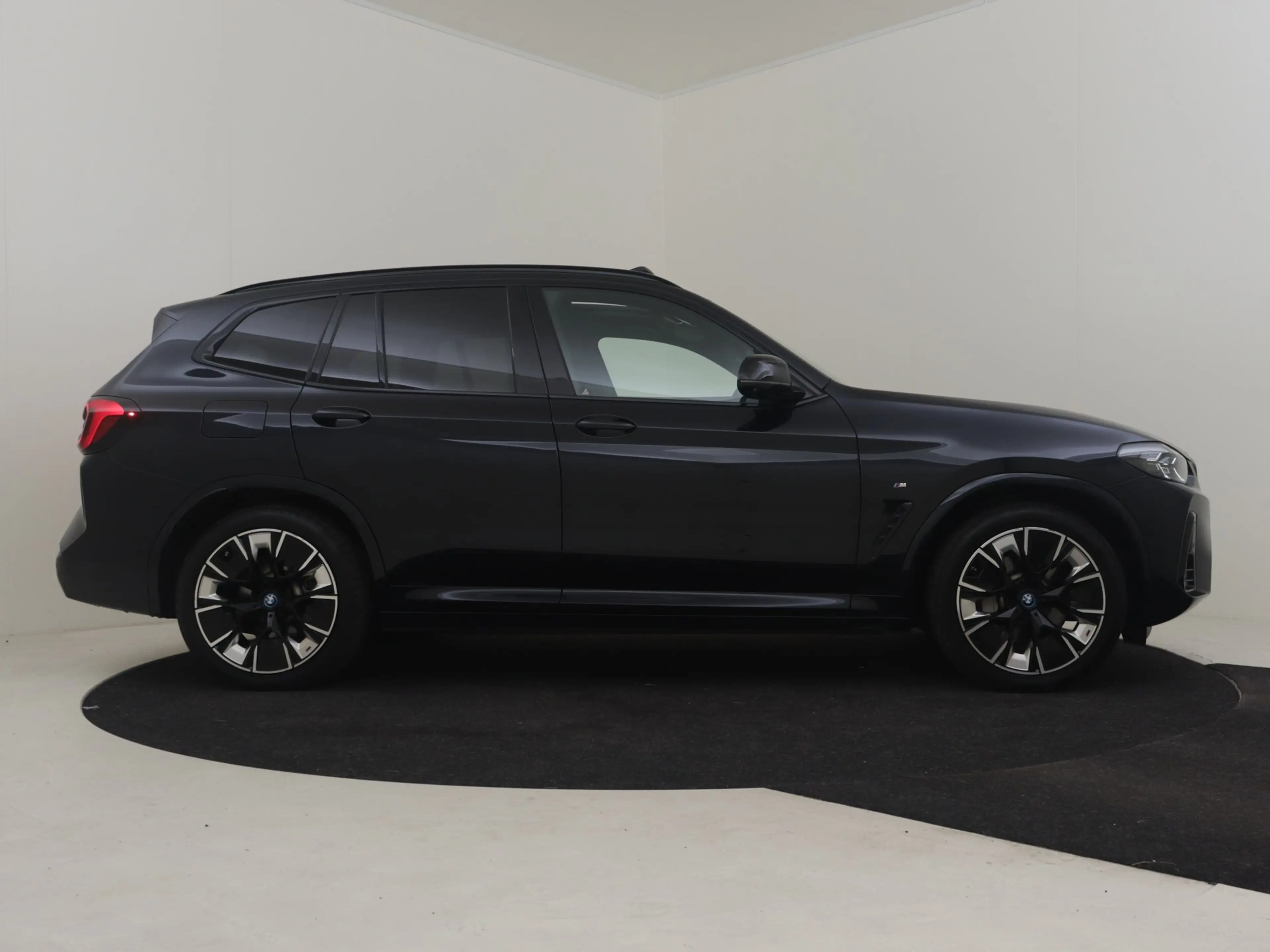 BMW iX3 High Executive 80 kWh 286pk | Lederen bekleding | — photo 13
