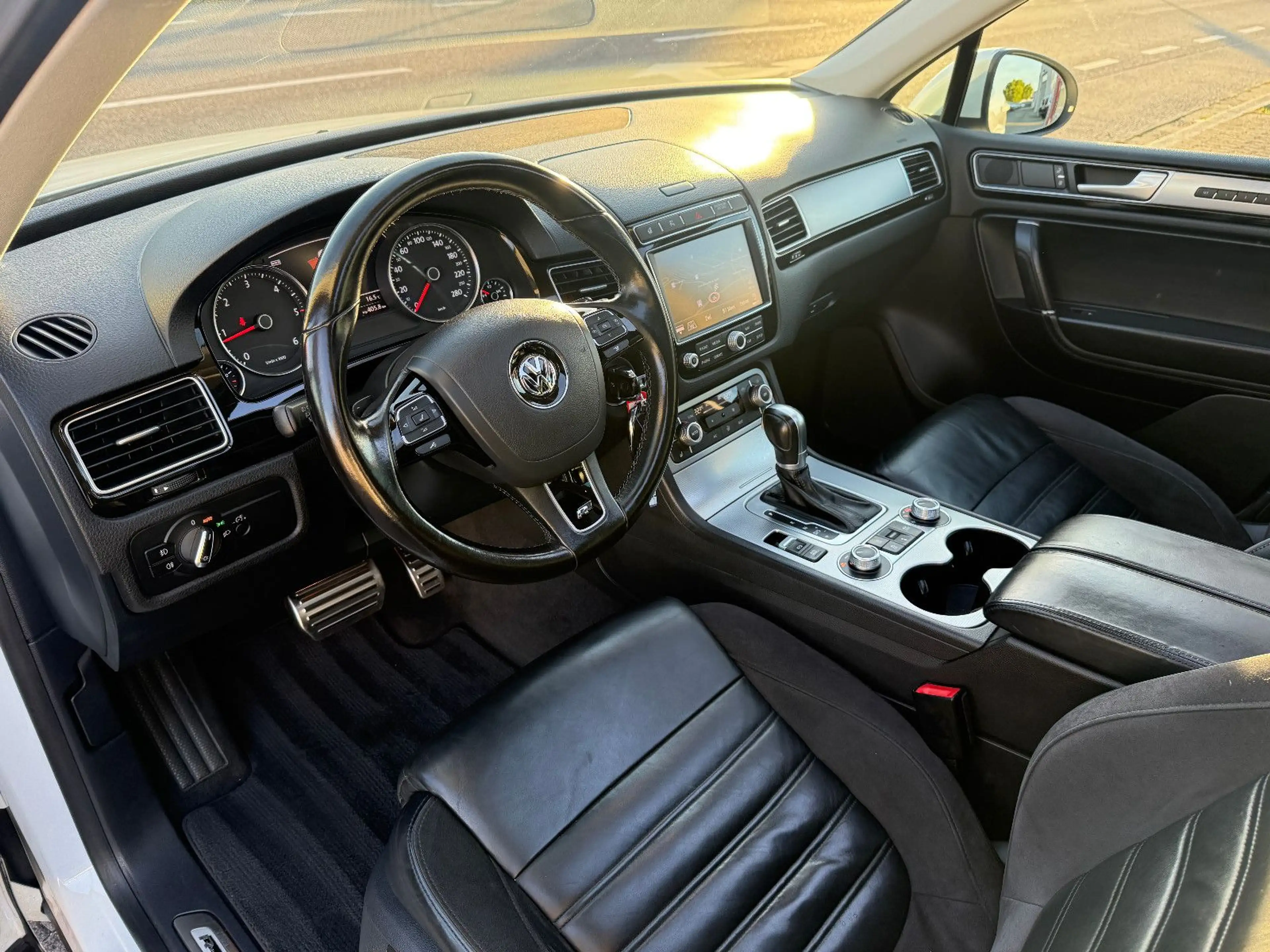 Volkswagen Touareg V6 TDI 4Motion R-Line FINANZIERUNG — photo 10