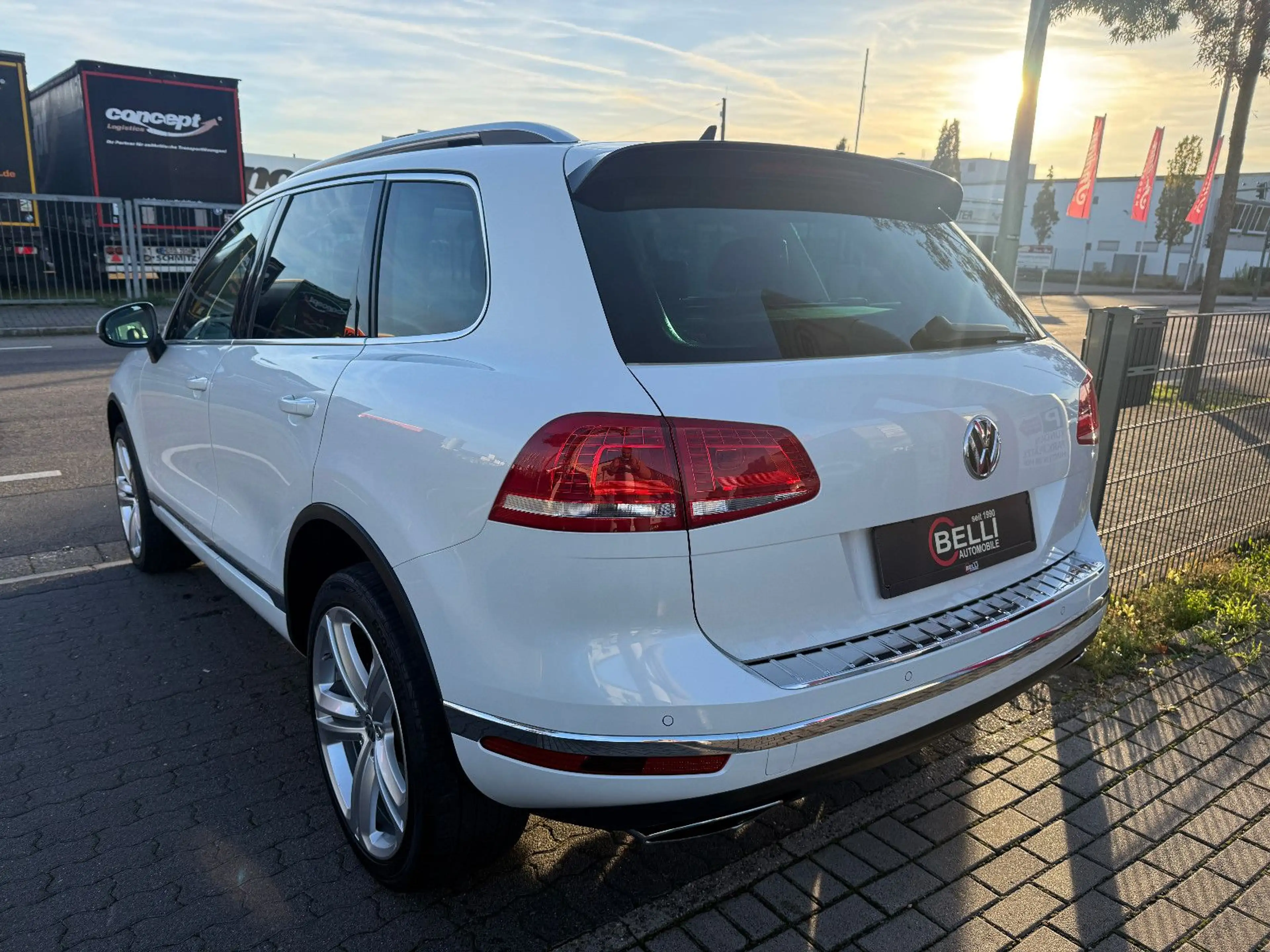 Volkswagen Touareg V6 TDI 4Motion R-Line FINANZIERUNG — photo 7