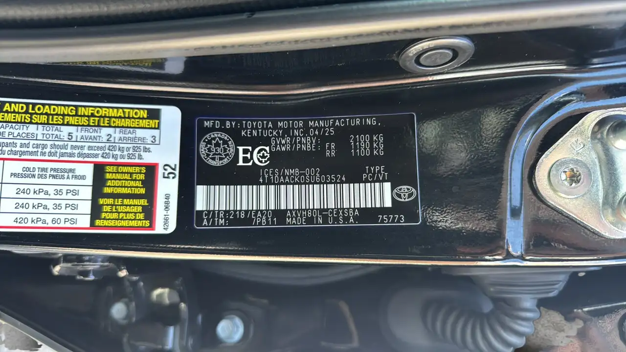Toyota Camry снимка Toyota Camry