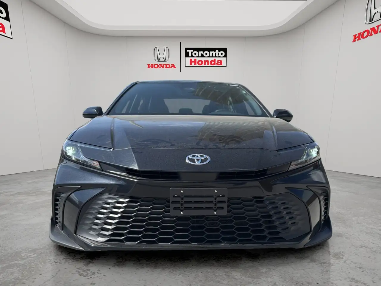 Toyota Camry снимка Toyota Camry