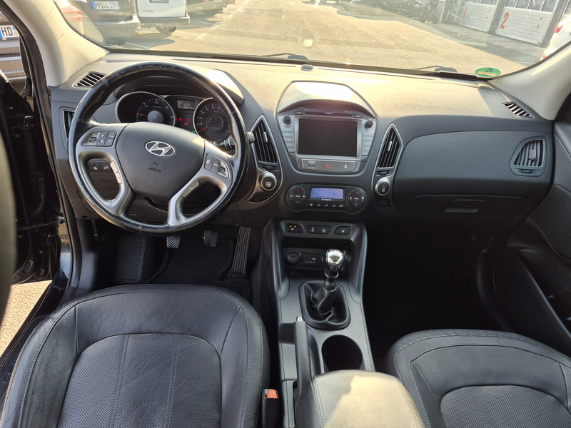 Hyundai iX35 ix35 2.0 CRDi 4WD Premium Standheizung — photo 7