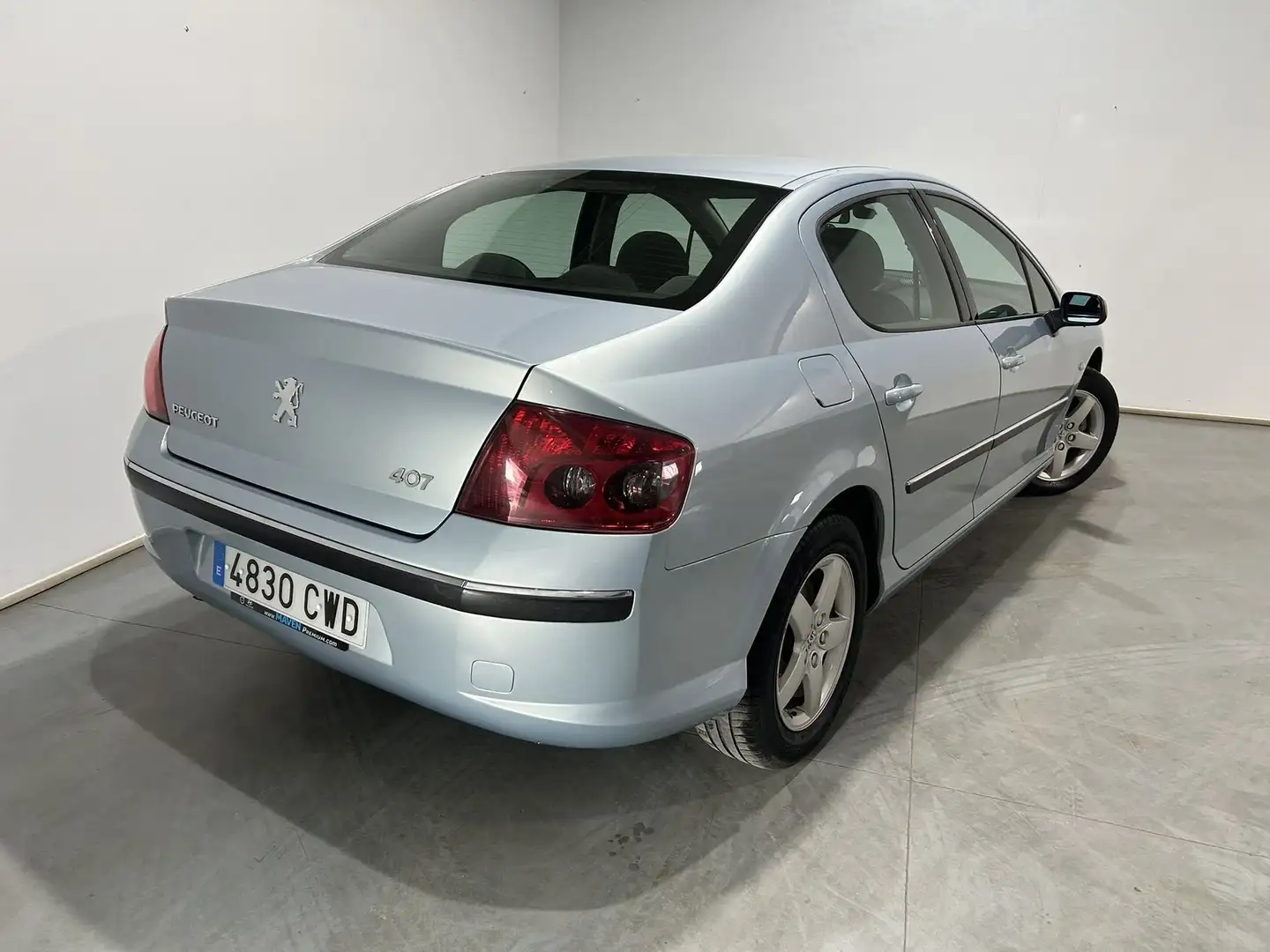 Peugeot 407 2.0HDI ST Confort Azul - 2