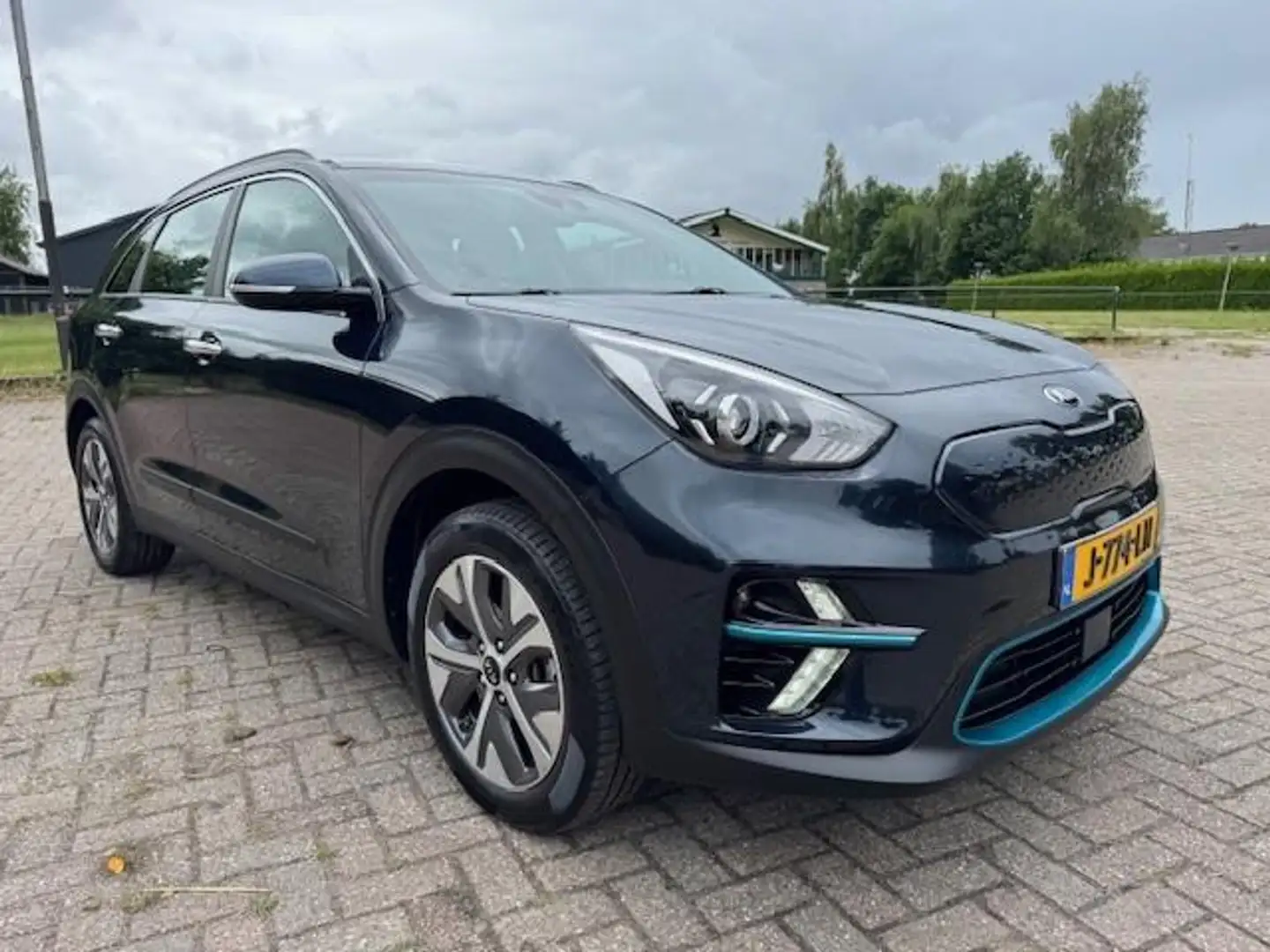 Kia e-Niro DYNAMICLINE 64KWH 3FASE LADEN/THAAK/ACARPLAY/HLEER Синій - 1