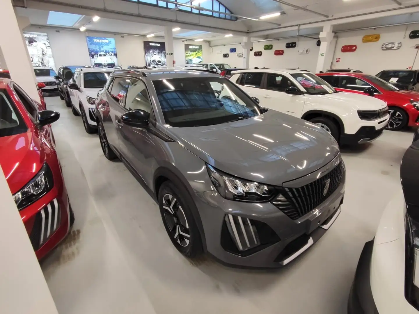 Peugeot 2008 2008 1.2 Allure s&s 100cv Grigio - 1