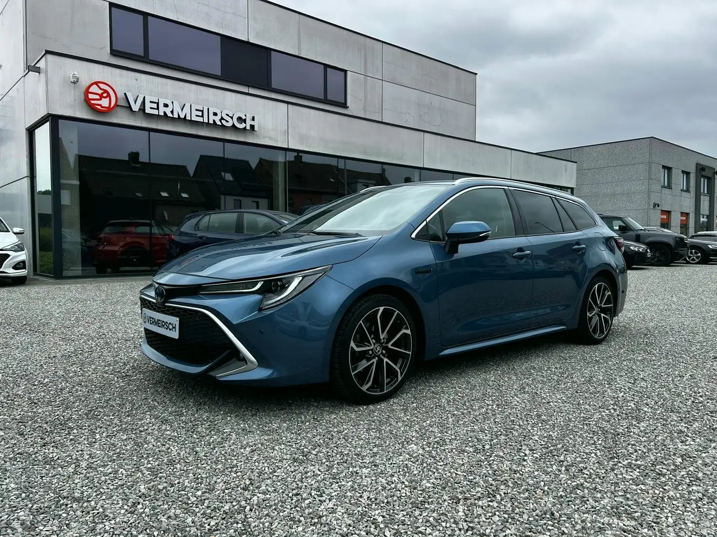 Toyota Corolla Corolla 2.0 Hybrid Touring Sports Lounge*TREKHAAK* Blauw - 1