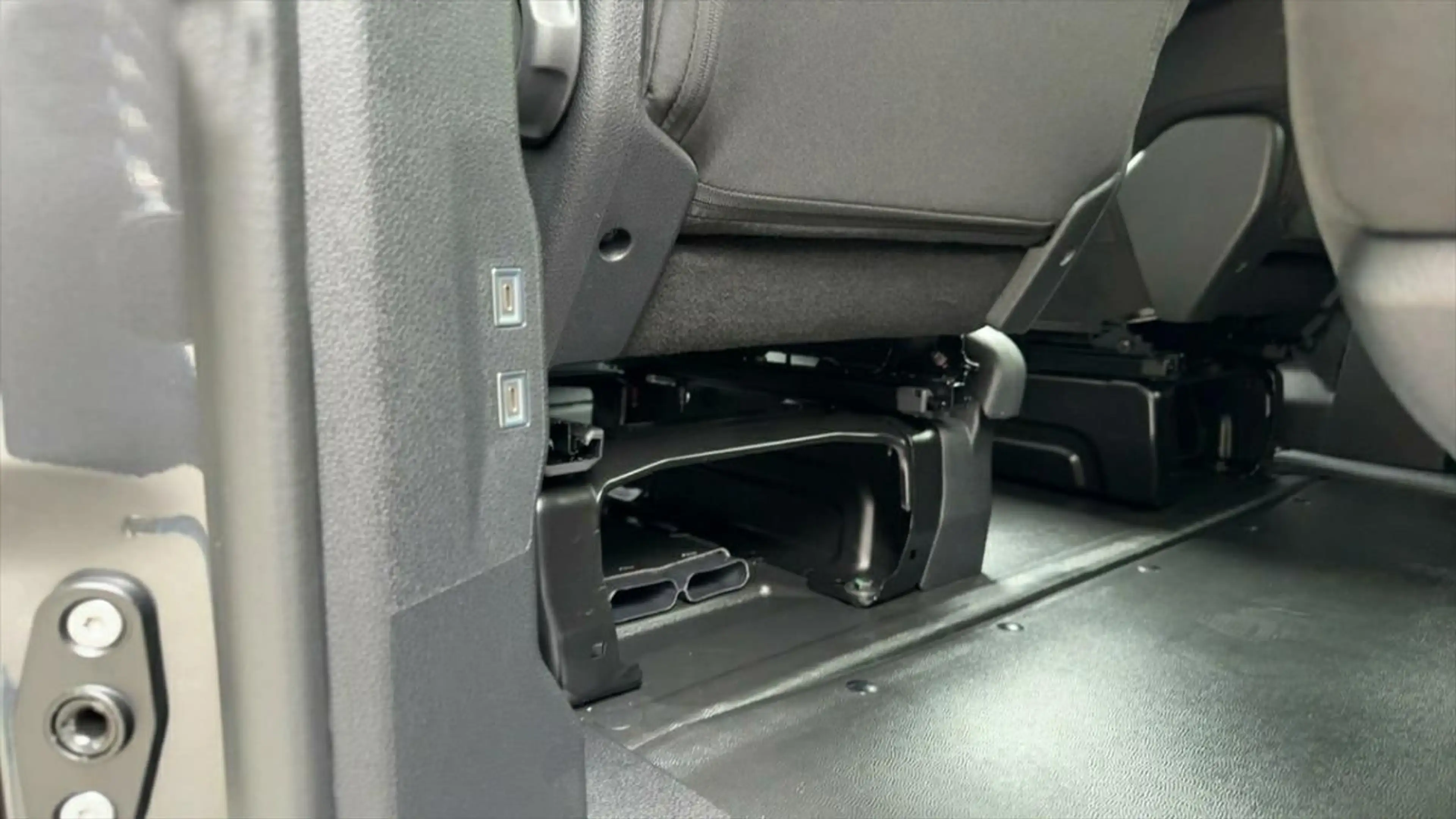 Citroen Spacetourer 2.2 BlueHDi 180 Autom Plus XL 8-Sitzer AHK KA LE — photo 9