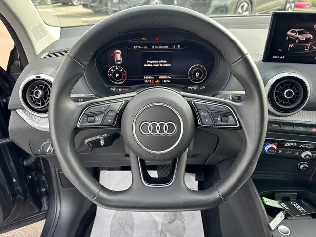 Audi Q2 view 12