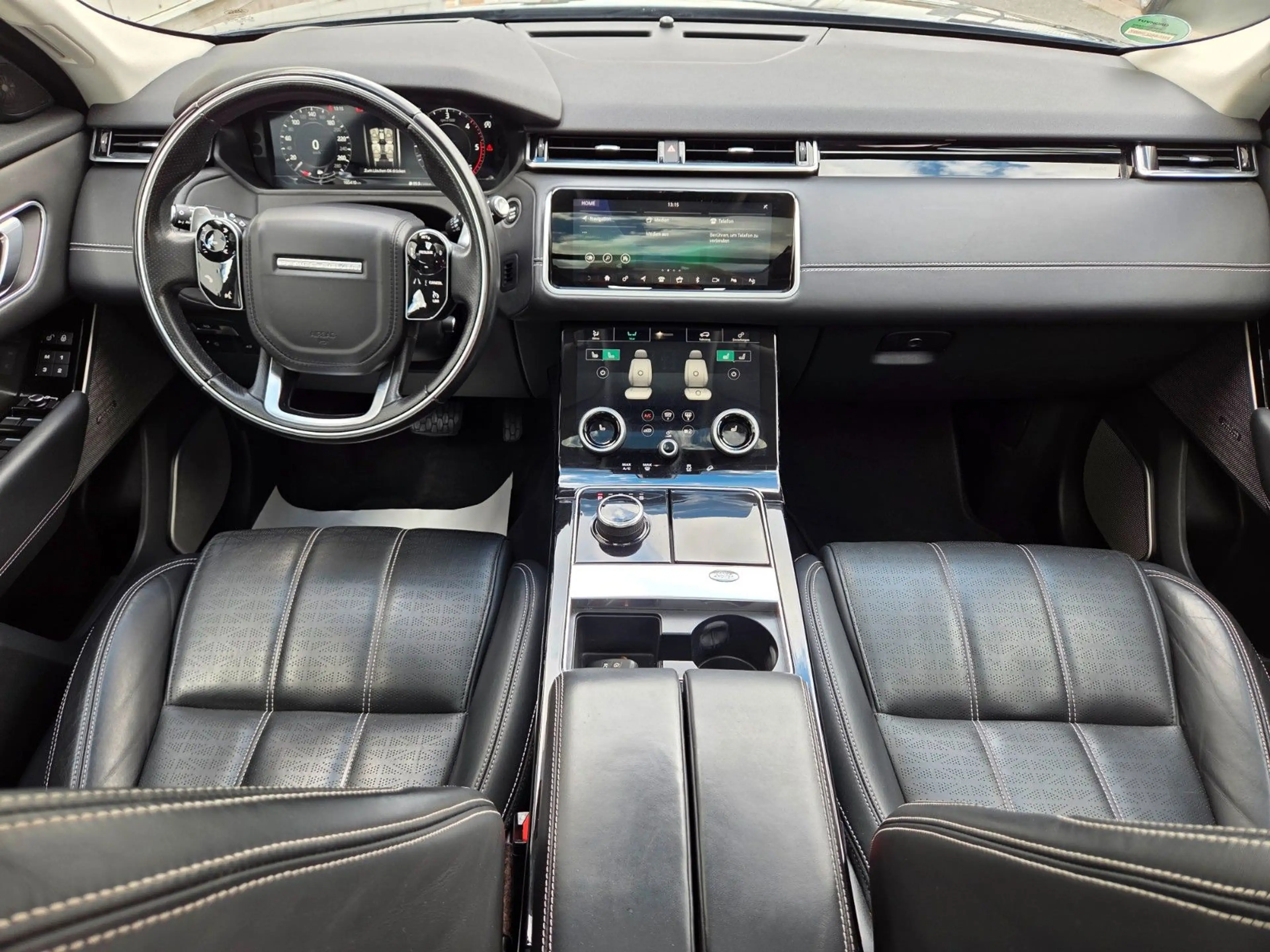 Land Rover Range Rover Velar 3.0d Pano Massage Sitzklima — photo 6