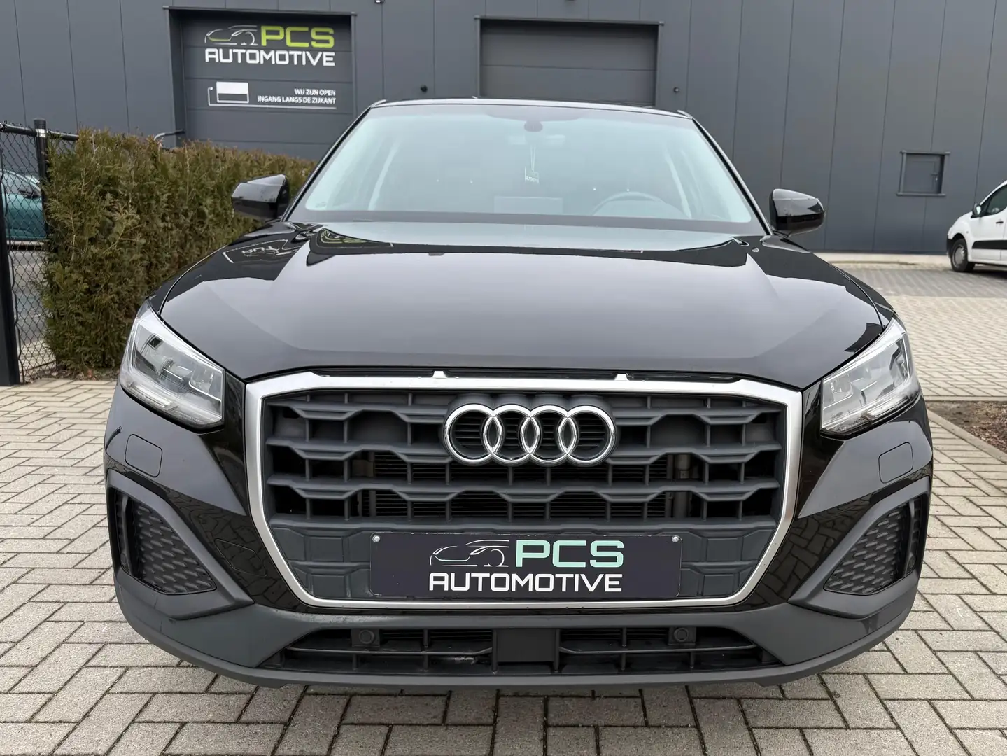 Audi Q2 30 TFSI / 2023 / 40.000 km / 1e eig / 12m Waarborg Schwarz - 2