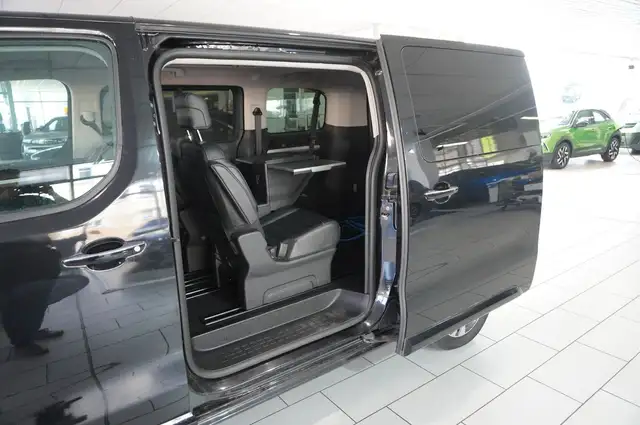 Opel Zafira Life view 15