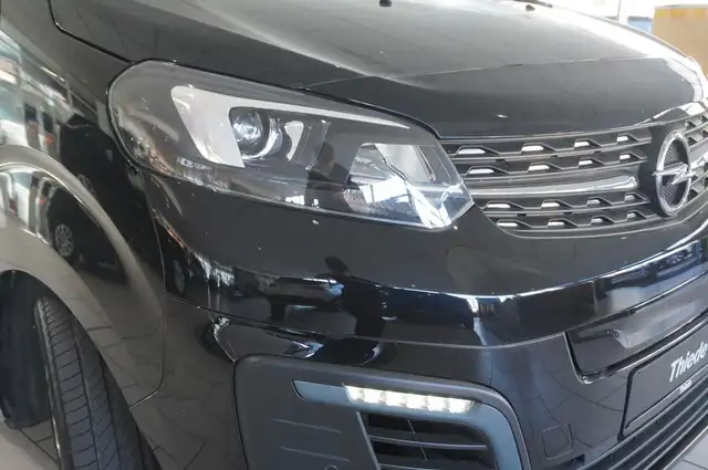 Opel Zafira Life view 6