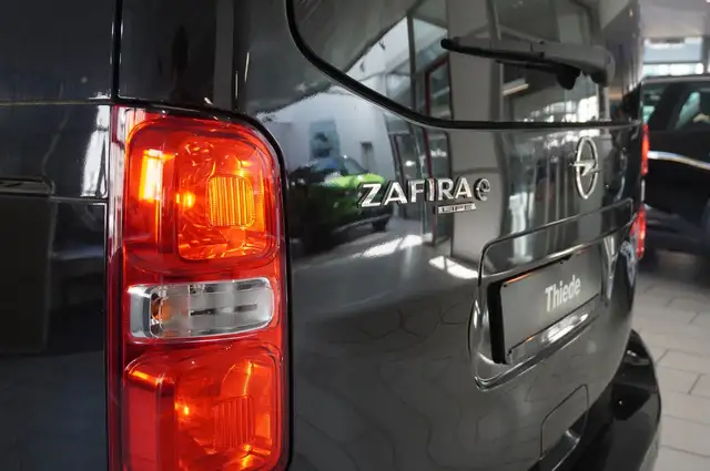Opel Zafira Life view 10