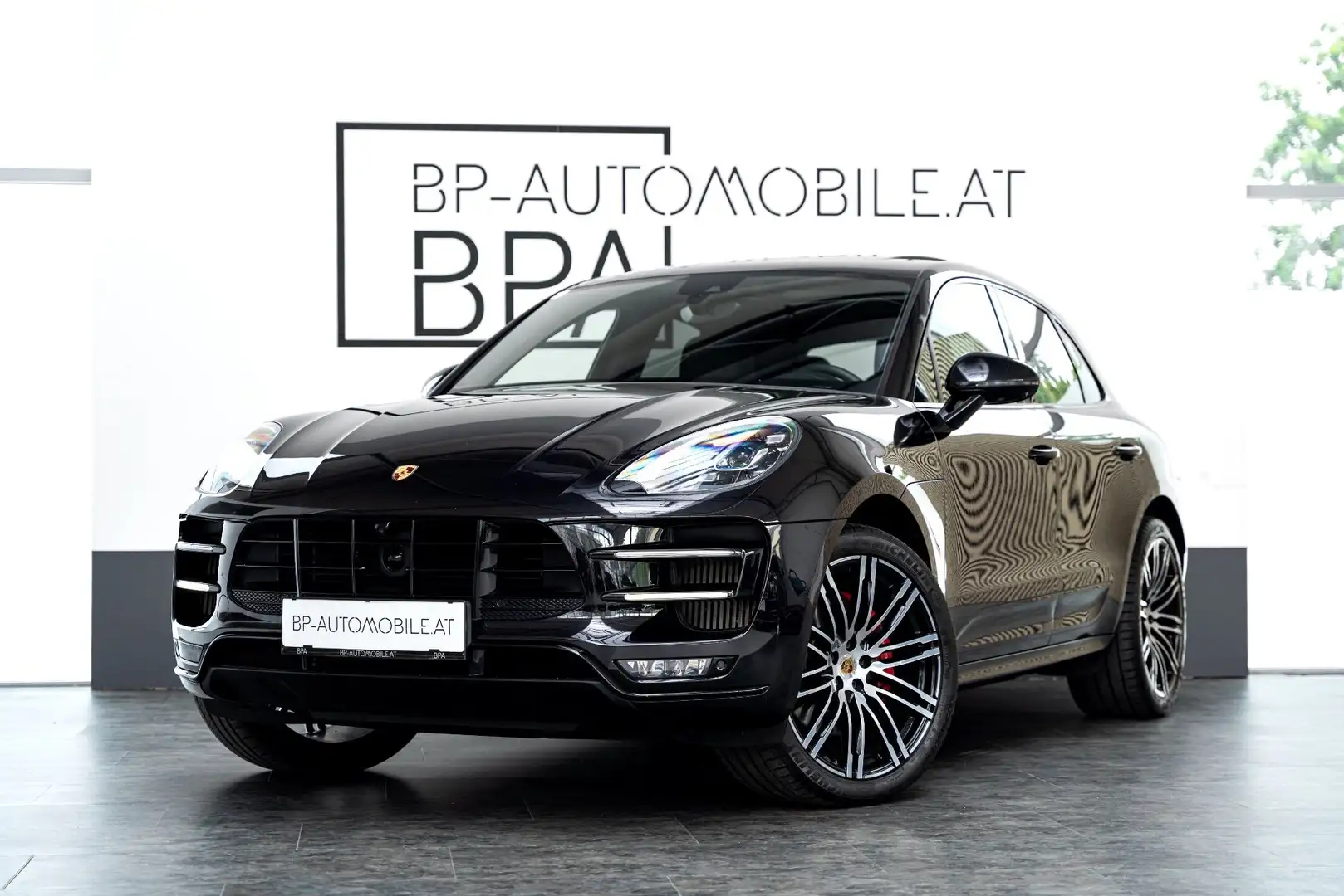 Porsche Macan 3.6 Turbo - 1