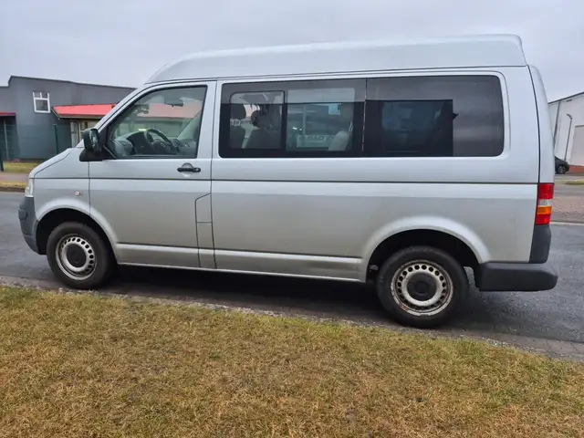 Volkswagen T5 Caravelle 1.9TDI Mittelhochdach 9 Sitze Klima