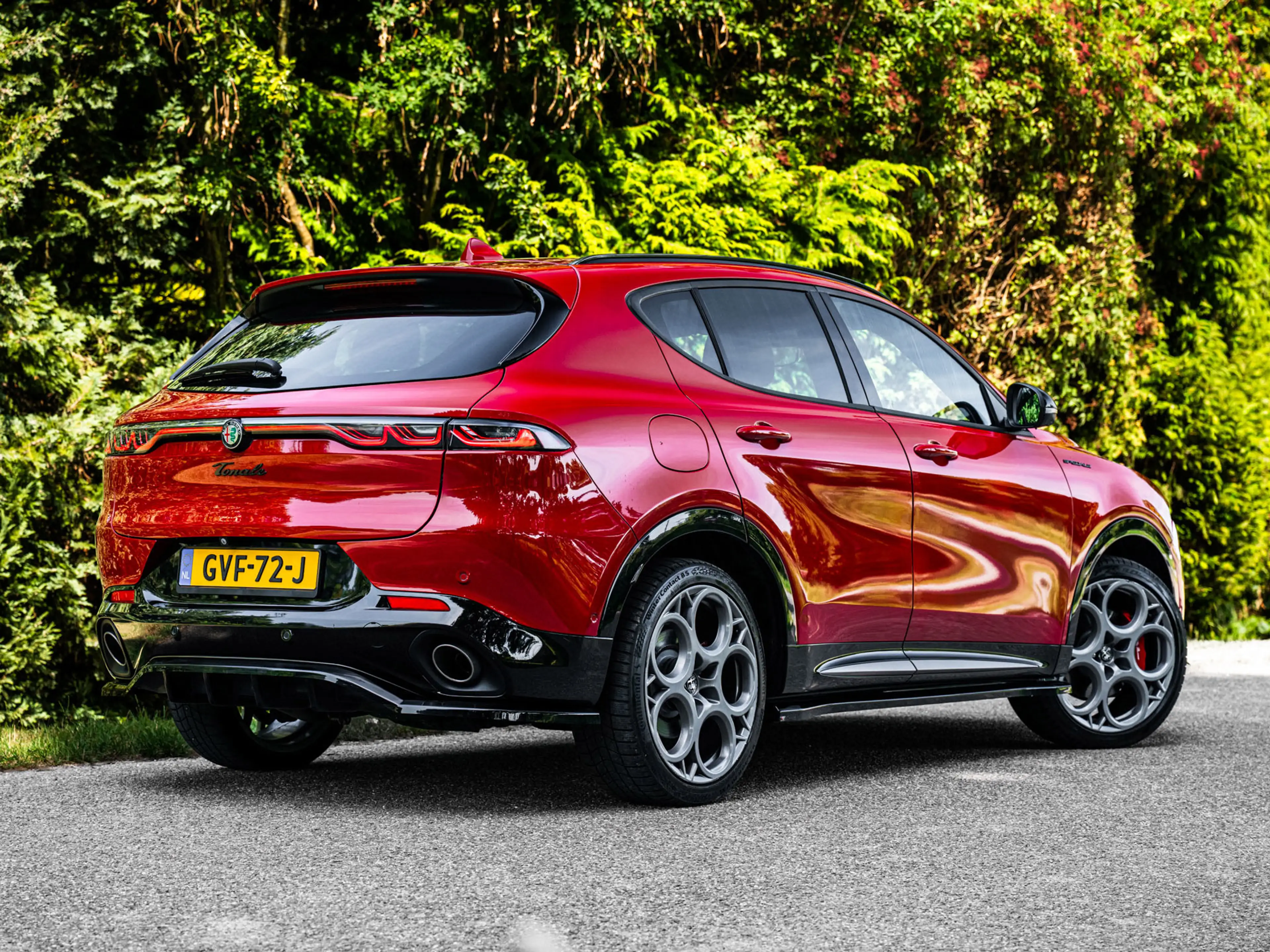 Alfa Romeo Tonale 1.3T PHEV Edizione Speciale — photo 2