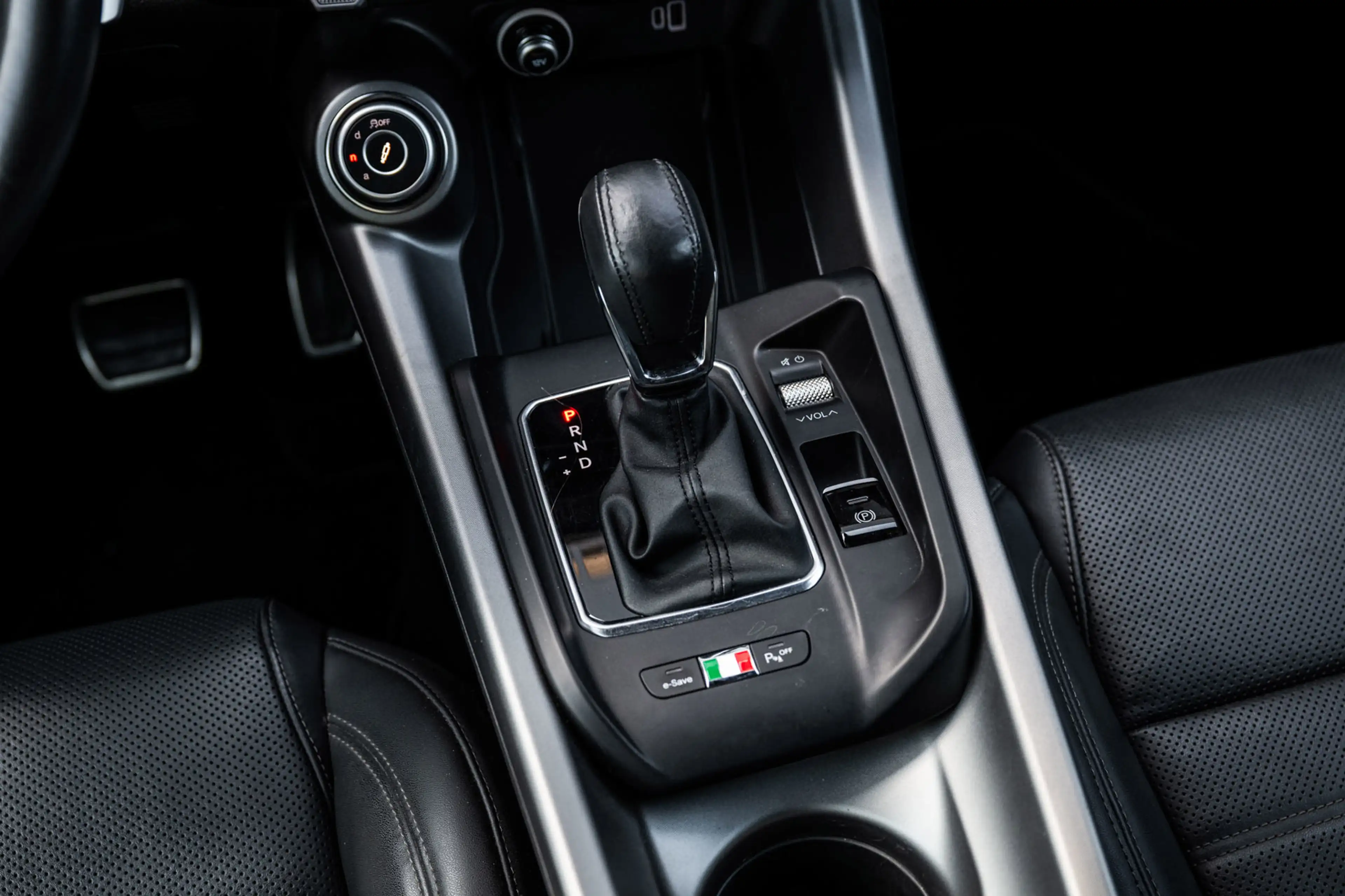 Alfa Romeo Tonale 1.3T PHEV Edizione Speciale — photo 9