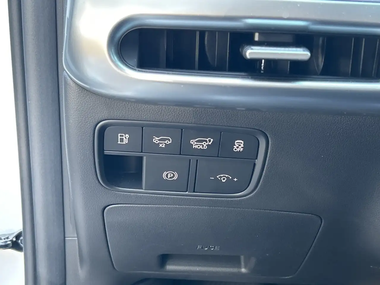 Hyundai IONIQ 9 снимка Hyundai IONIQ 9