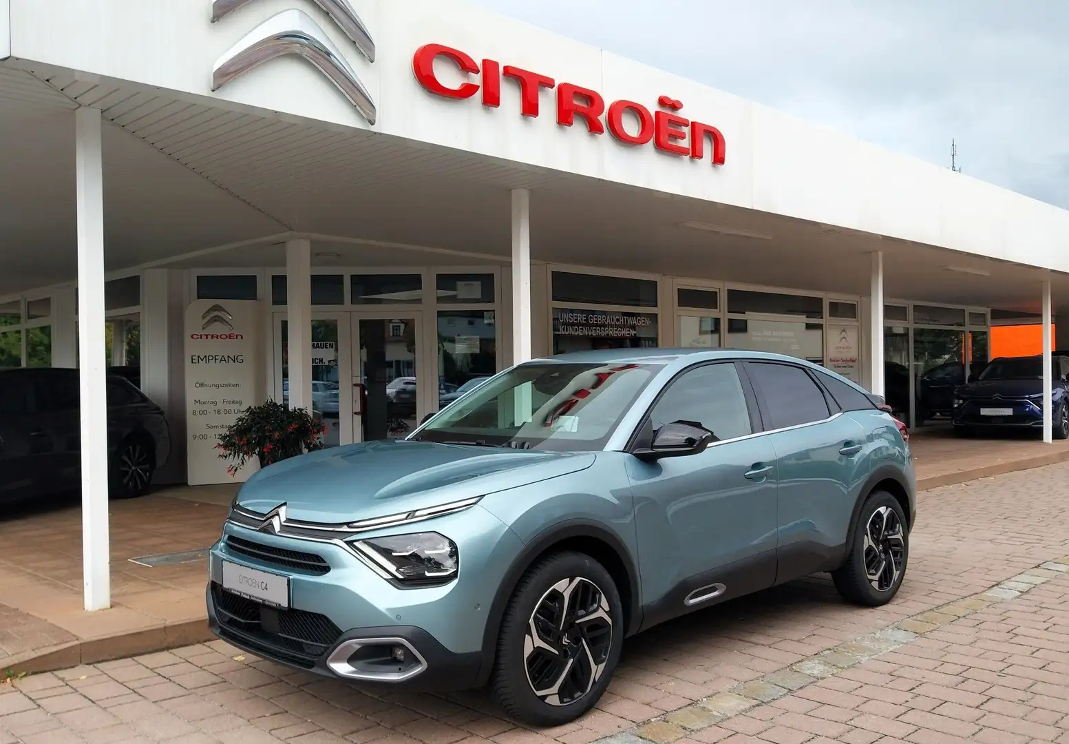 Citroen C4 PT130 EAT8 MAX *HUD, GANZJAHRESREIFEN, NAVI* Blau - 1