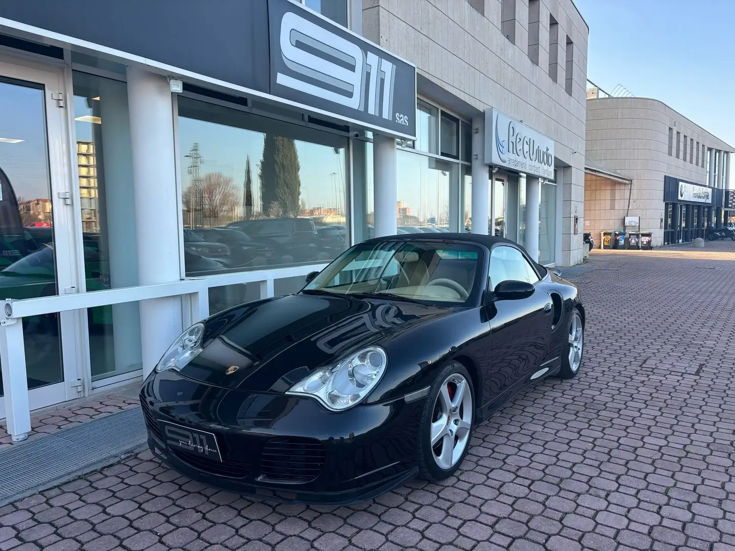 Porsche 996 Cabrio 3.6 Turbo Nero - 1
