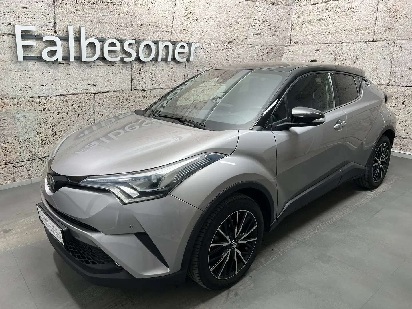 Toyota C-HR 1,2T C-ULT 4x4 Aut. Grau - 1