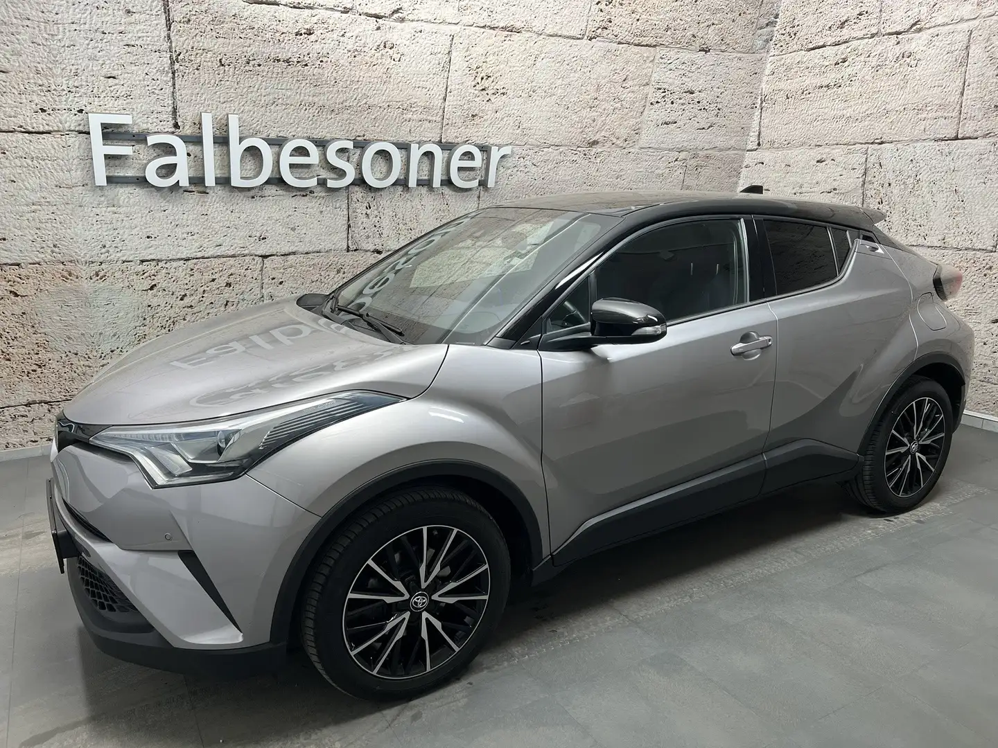 Toyota C-HR 1,2T C-ULT 4x4 Aut. Grau - 2