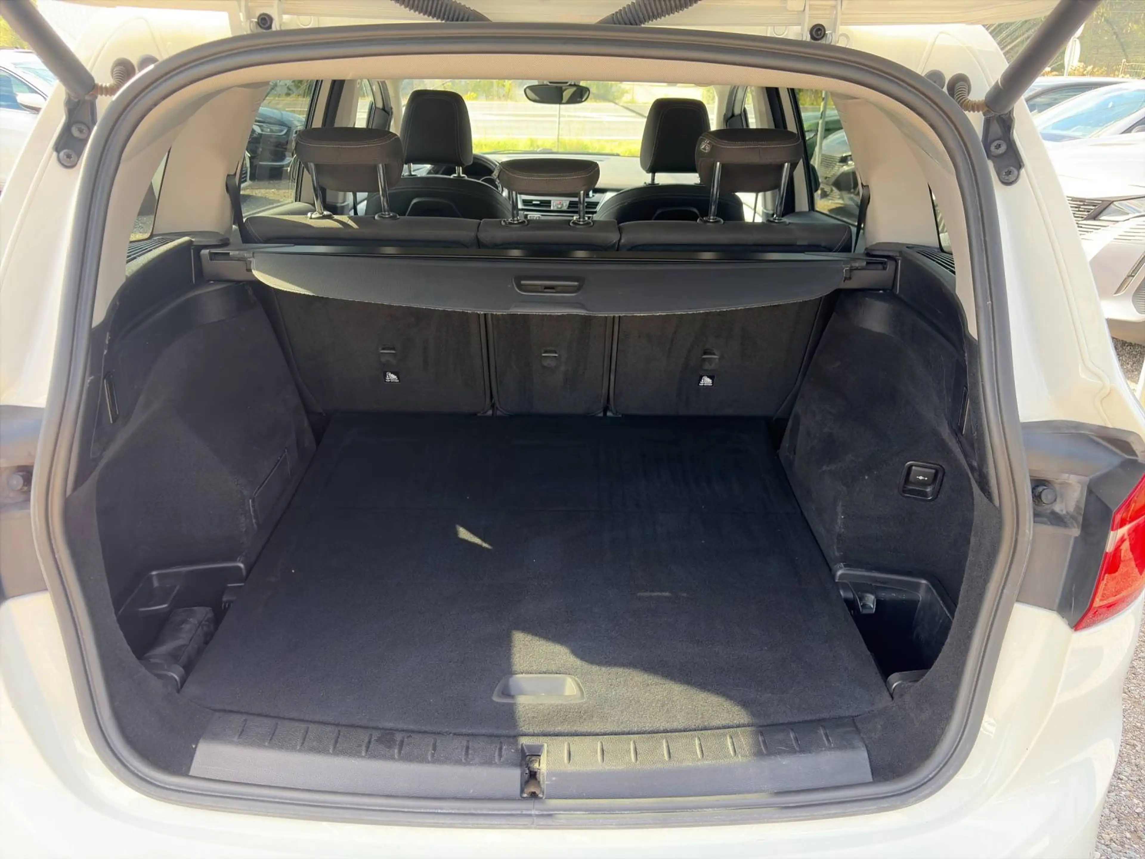 BMW 216 d Grand Tourer AdvantageAutom. — photo 8
