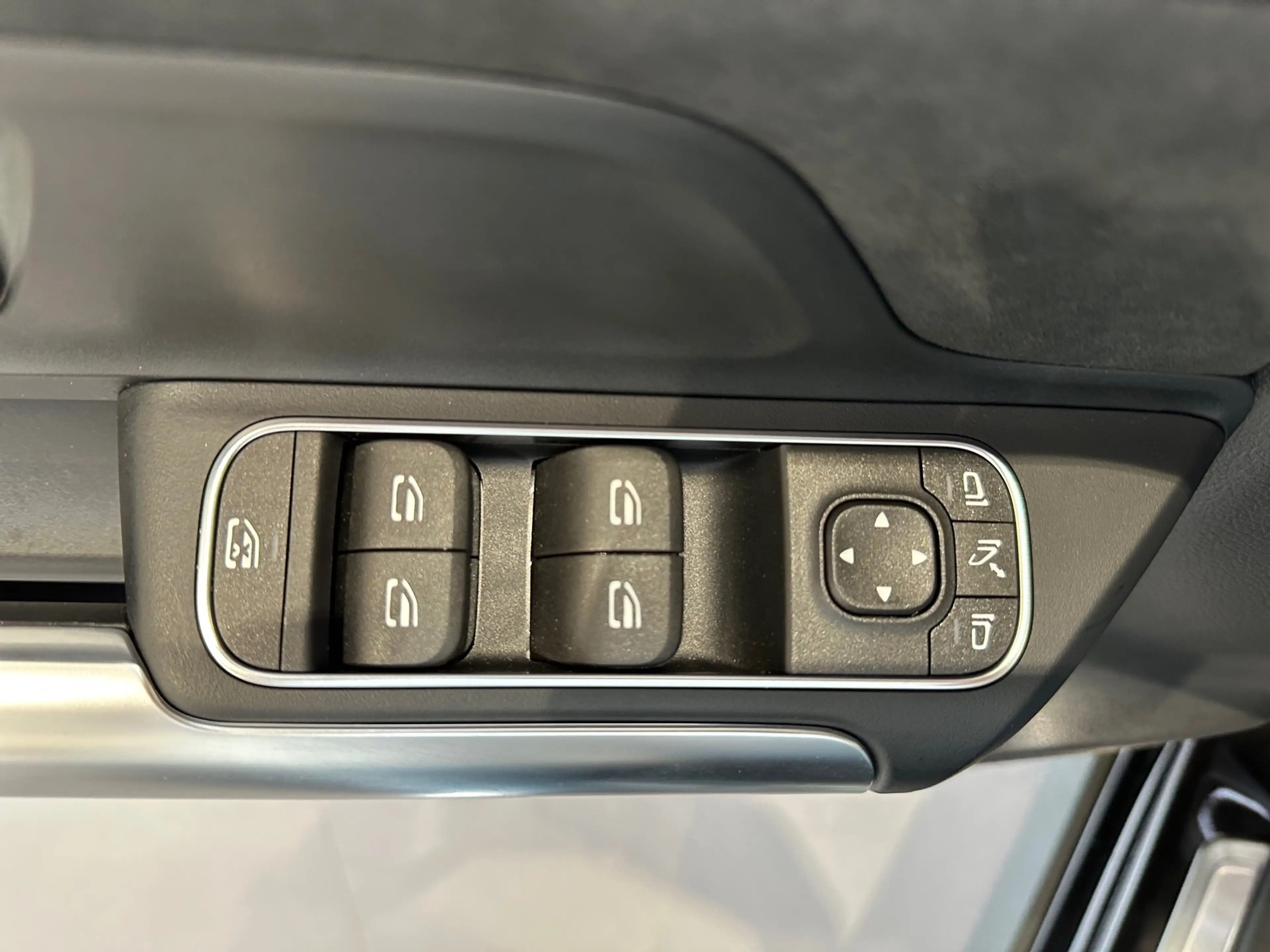Mercedes-Benz EQA 4M AMG Adv.Plus+Navi+AHK+LED+Sound+Night — photo 15