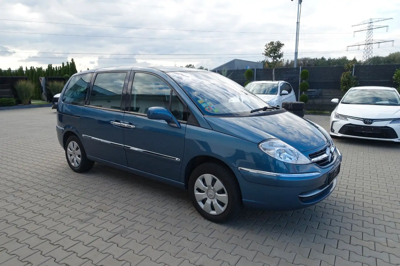 Citroen C8 2.0 16V Confort Blau - 2