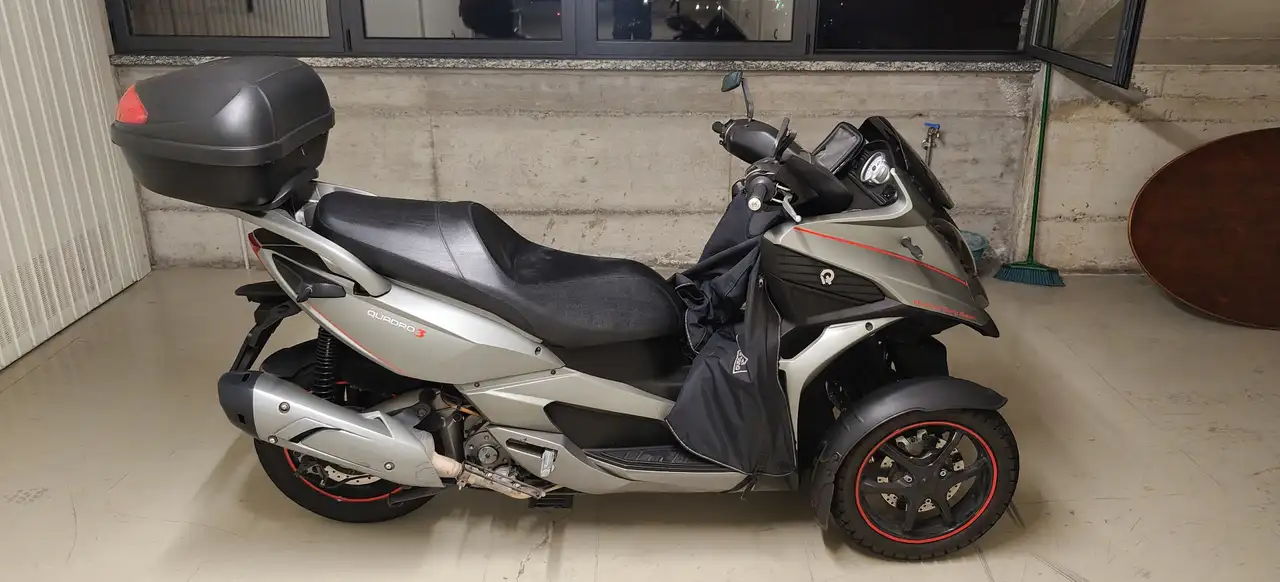 Quadro 350S