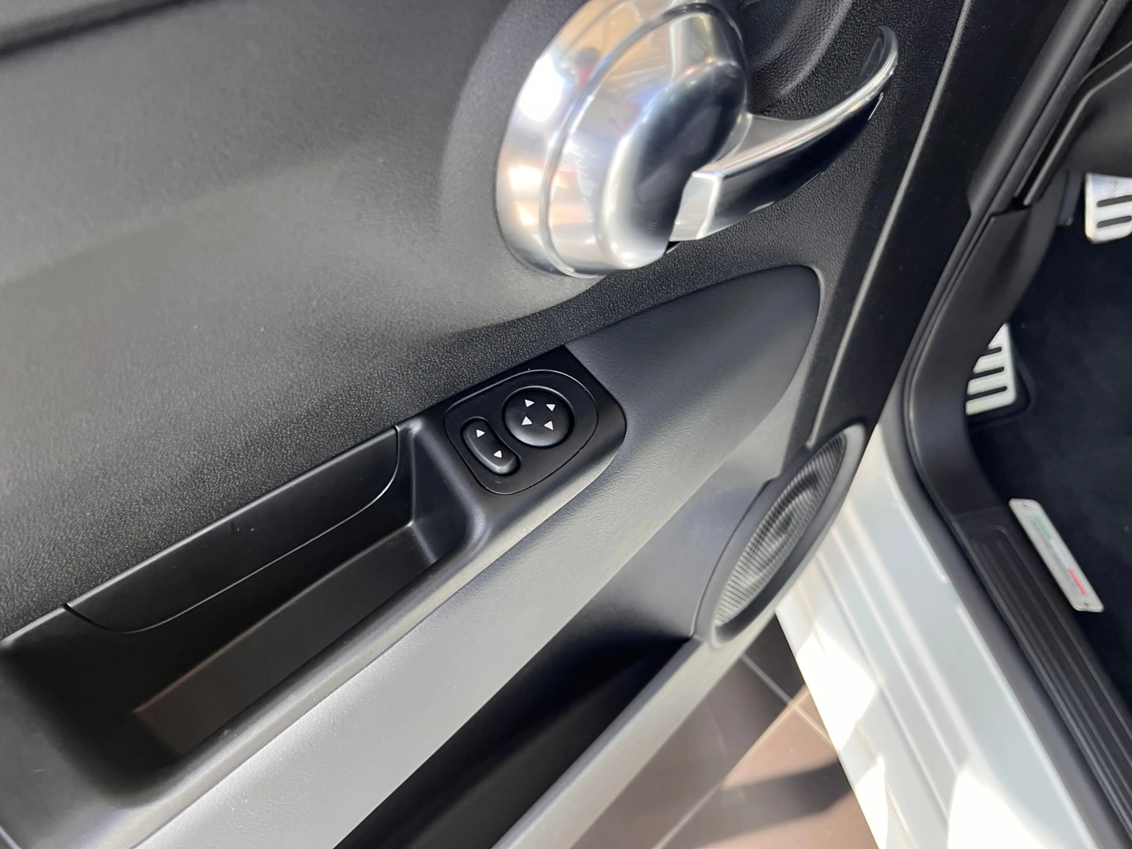 Abarth 695C Turismo LEDER NAV DAB PDC — photo 12