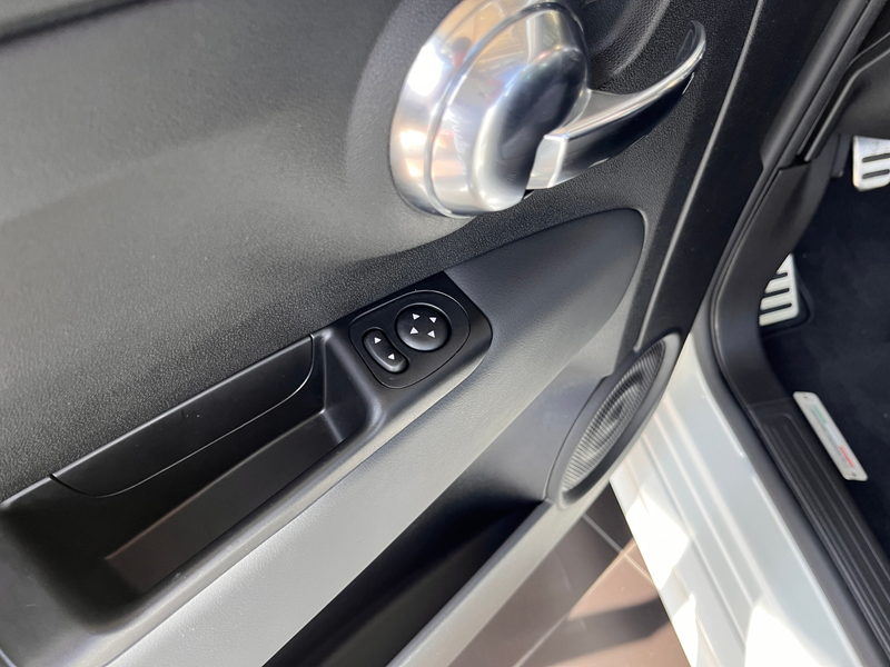 Abarth 695C Turismo LEDER NAV DAB PDC — photo 12