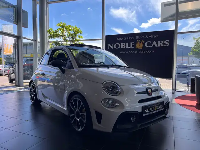 Abarth 695C Turismo  LEDER NAV DAB PDC