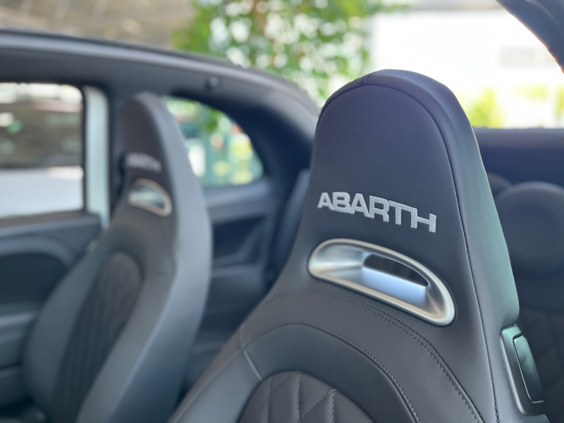 Abarth 695C Turismo LEDER NAV DAB PDC — photo 11