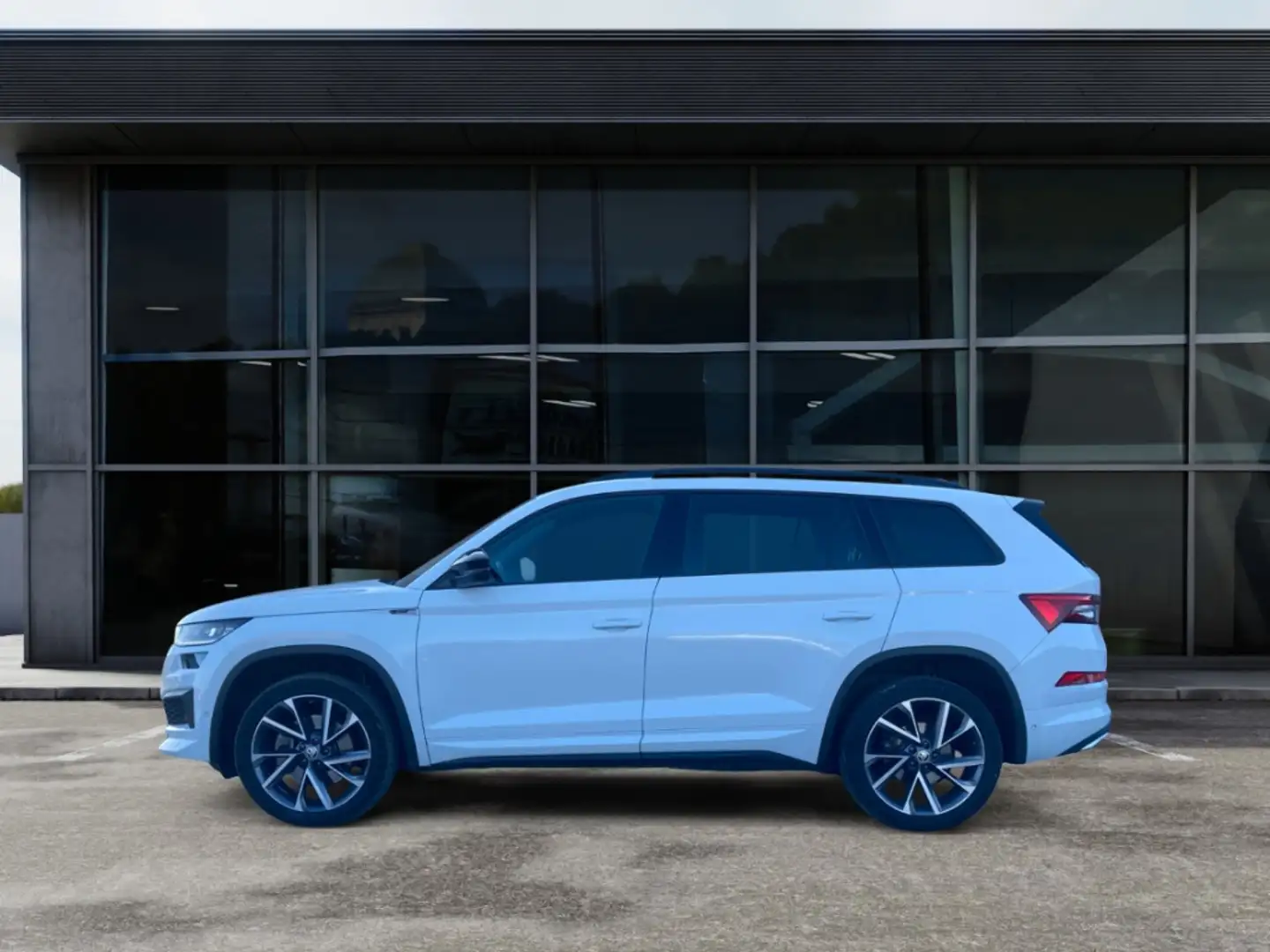 Skoda Kodiaq Sportline 2.0 TDI DSG 4x4 Navi AHK ACC Blanc - 2