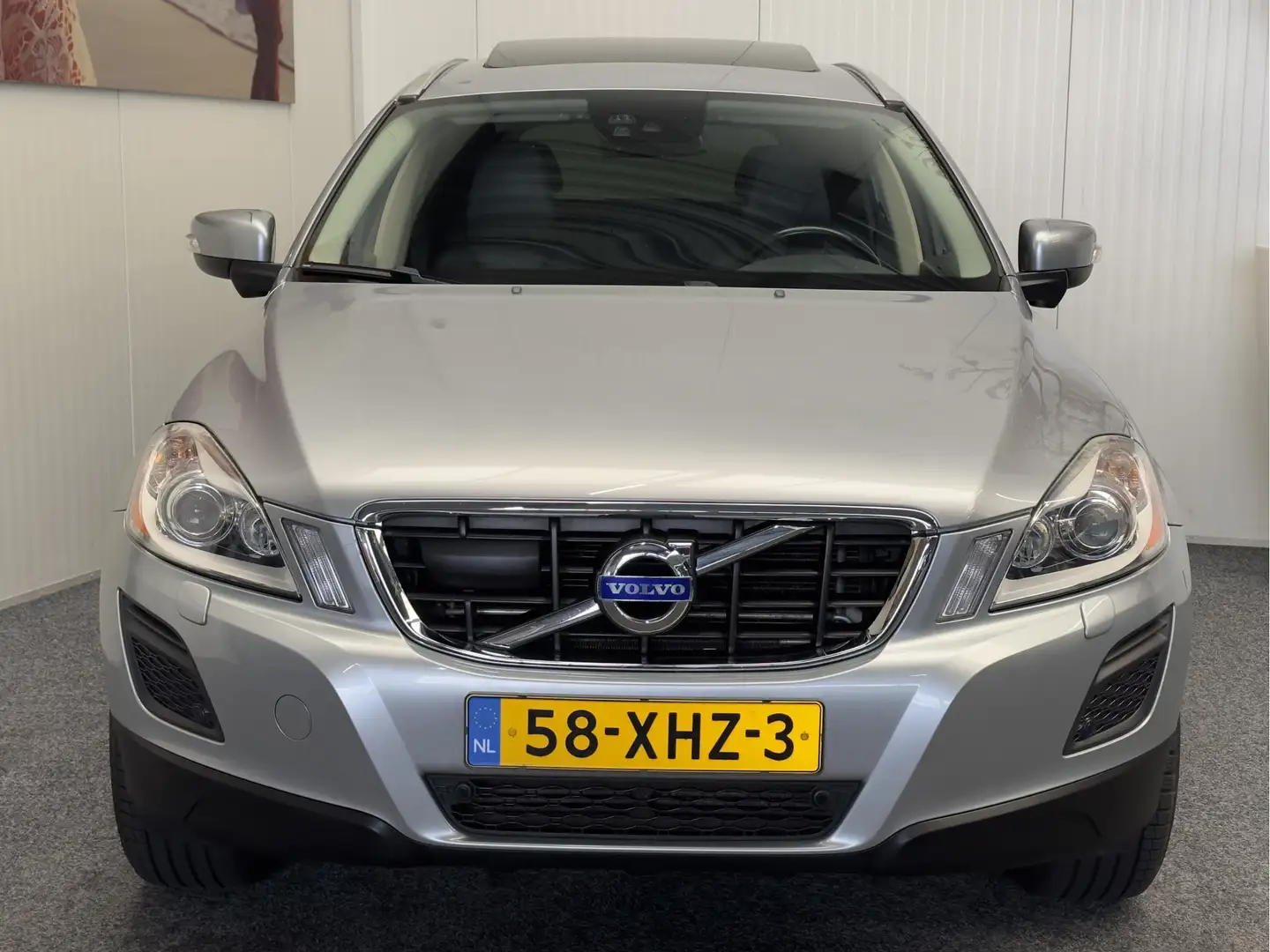 Volvo XC60 2.0 T5 SUMMUM NAVIGATIE LEDER ADAPTIVE CRUISE CONT Grau - 2