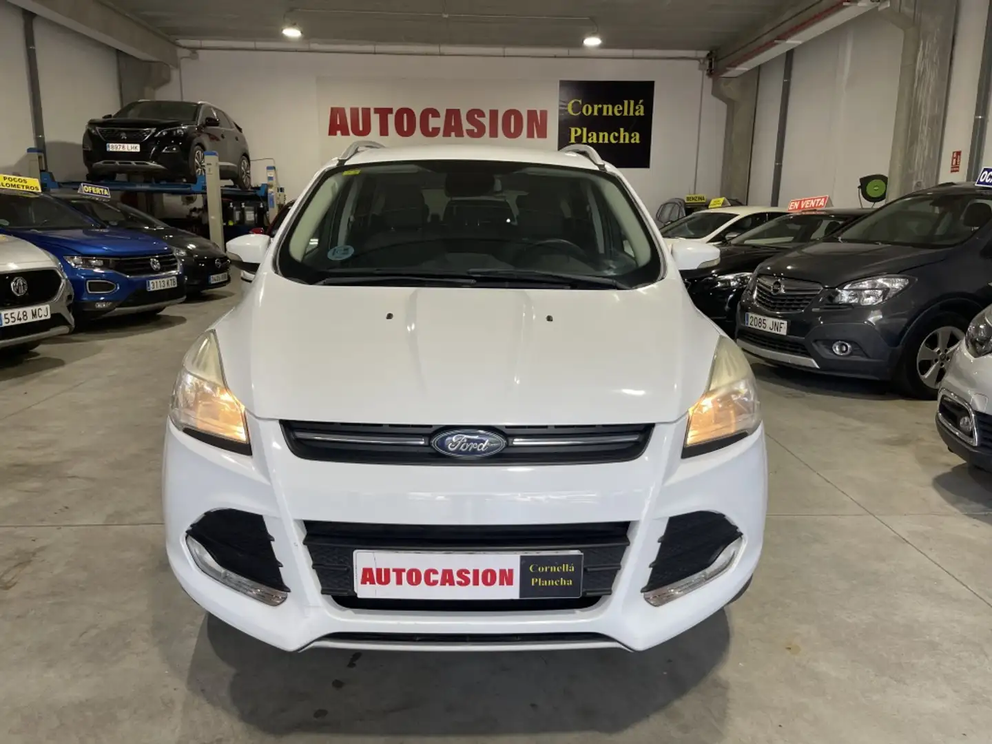 Ford Kuga 1.5 EcoB. Auto S&S Trend 4x2 150 Blanco - 2