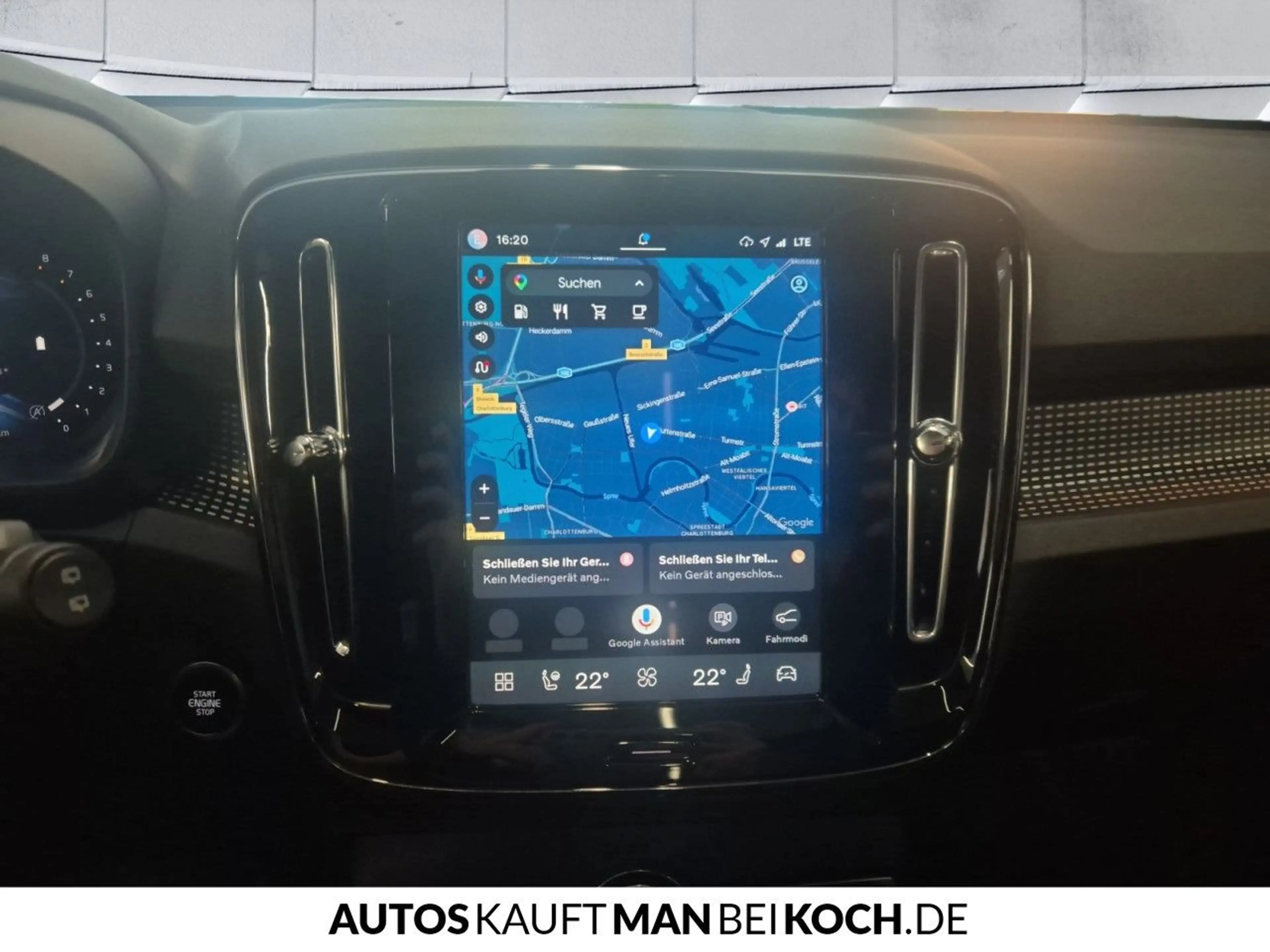 Volvo XC40 B3 B Ultra Black Edition ACC BLIS PANO H/K — photo 12
