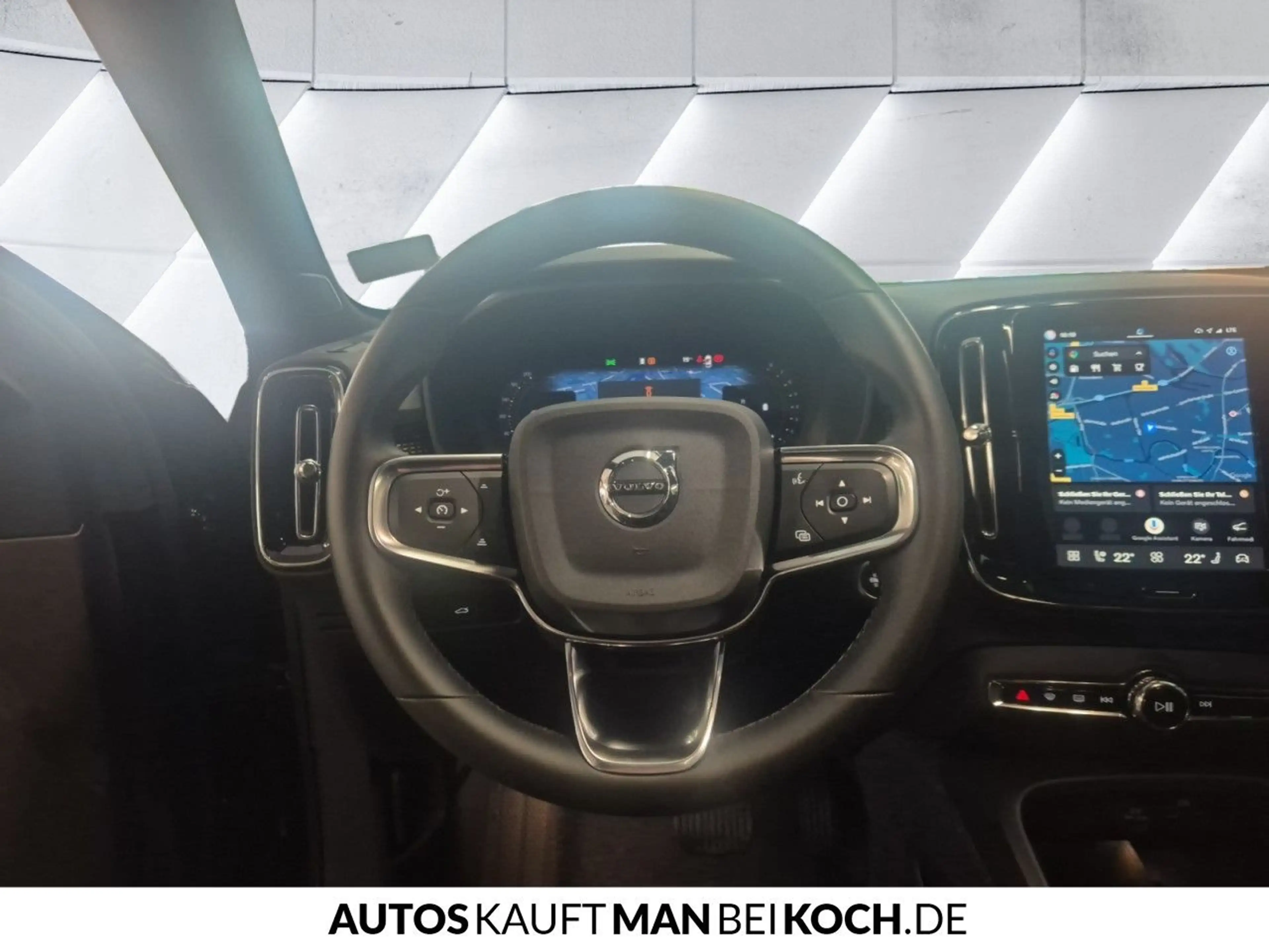 Volvo XC40 B3 B Ultra Black Edition ACC BLIS PANO H/K — photo 9