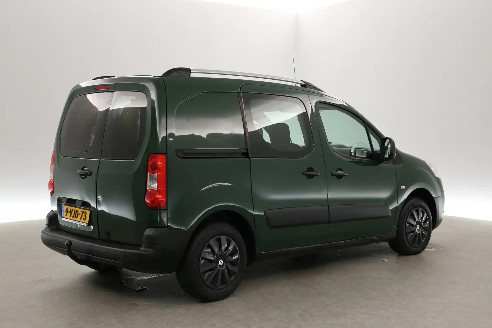 Peugeot Partner 1.6 HDI | Airco | Cruise | Trekh. | Gestoffeerde l Groen - 2