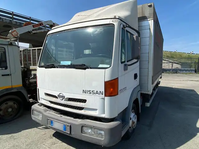 Nissan ATLEON 140
