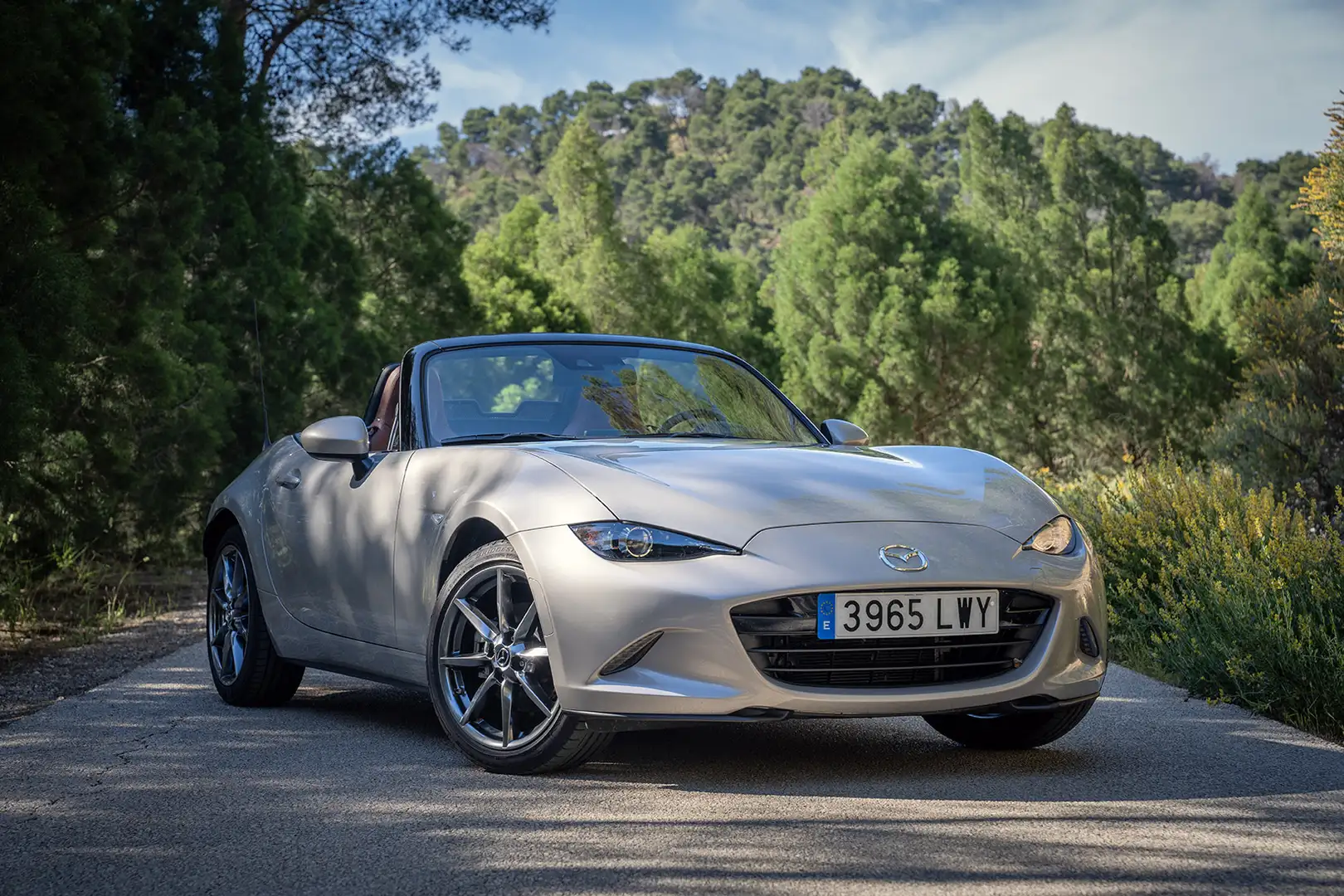 Mazda MX-5 ST 2.0 Skyactiv-G i-Stop i-Eloop Blue Cap Edition - 2