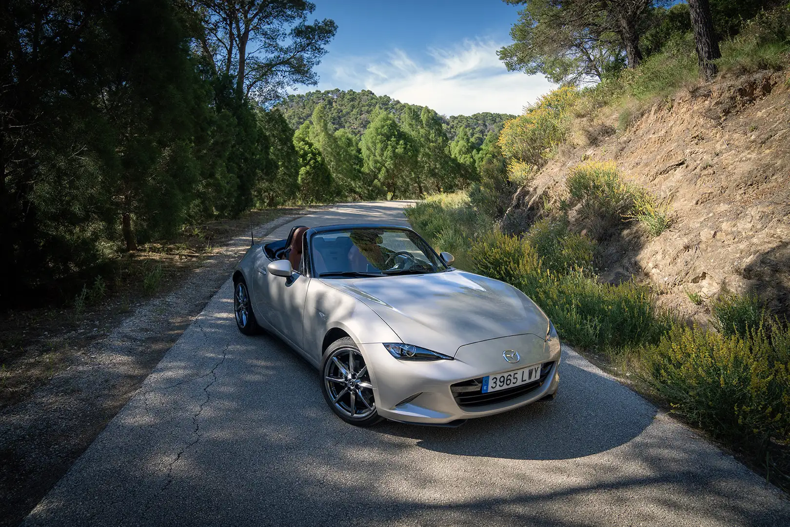 Mazda MX-5 ST 2.0 Skyactiv-G i-Stop i-Eloop Blue Cap Edition - 1