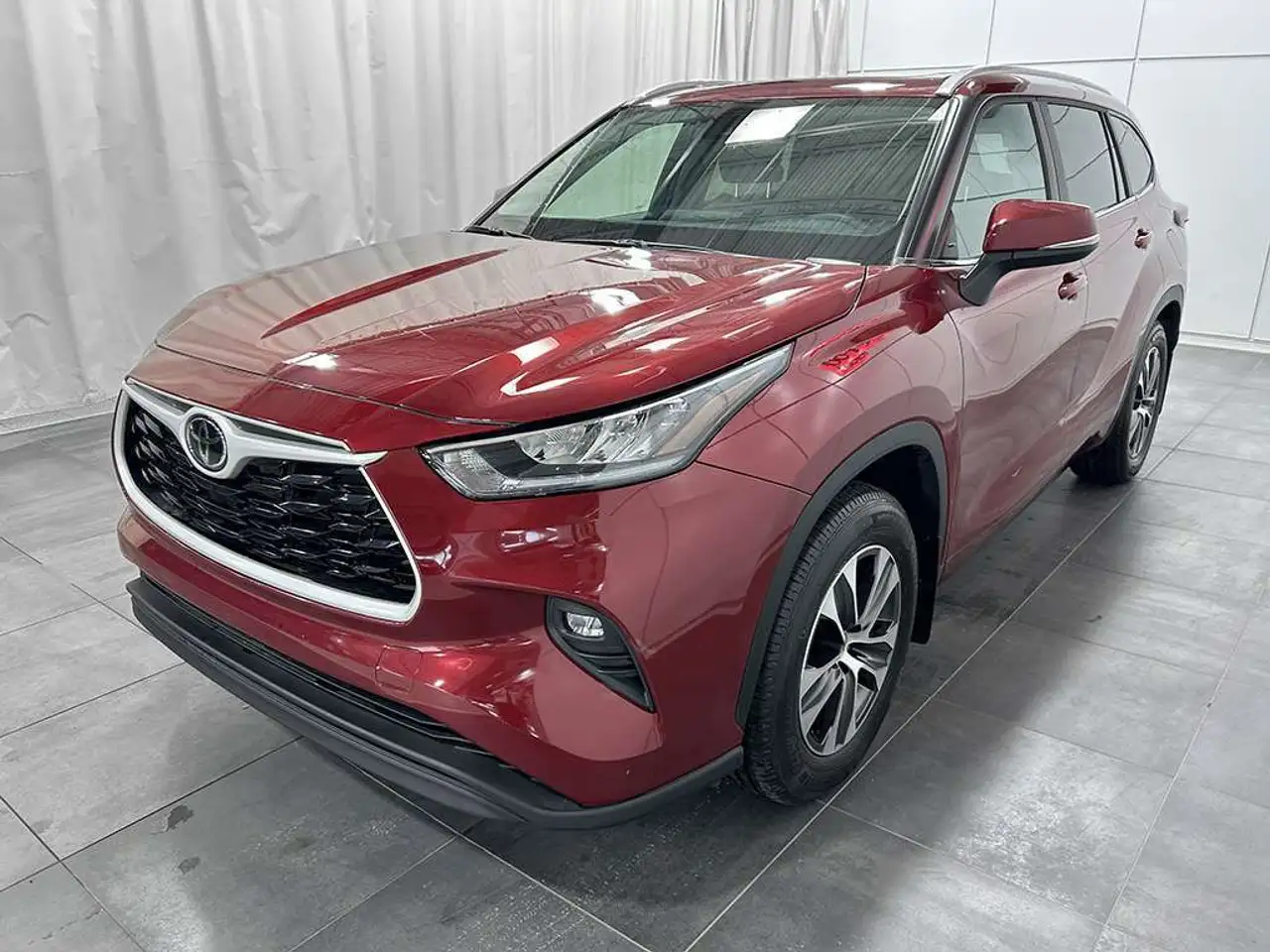 Toyota Highlander снимка Toyota Highlander