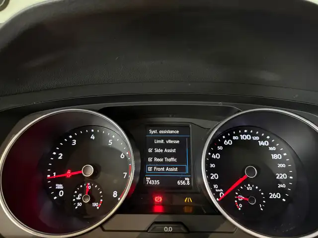 Volkswagen Tiguan view 12